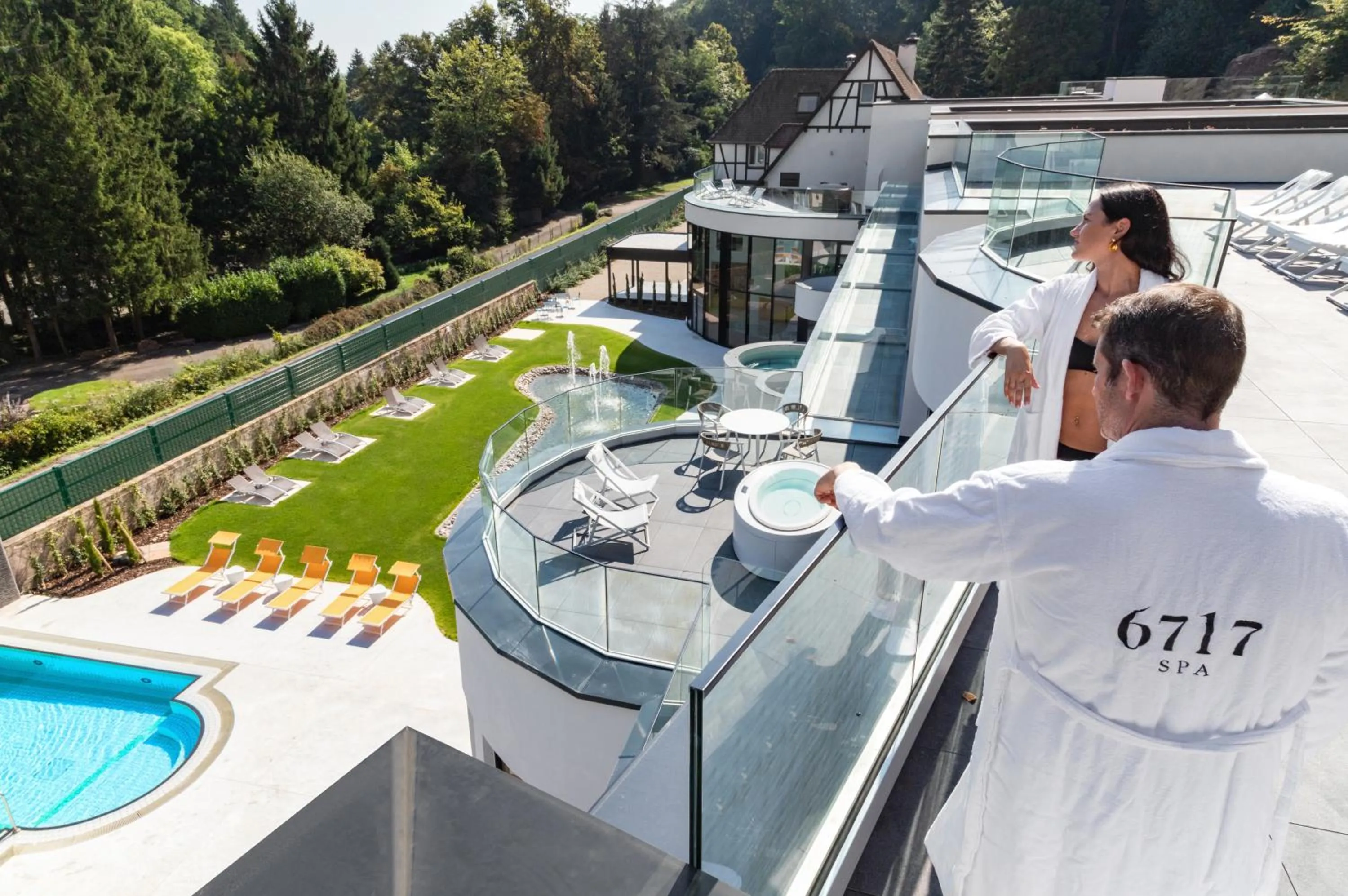 Shower in 6717 Nature Hôtel & Spa Le Clos des Délices