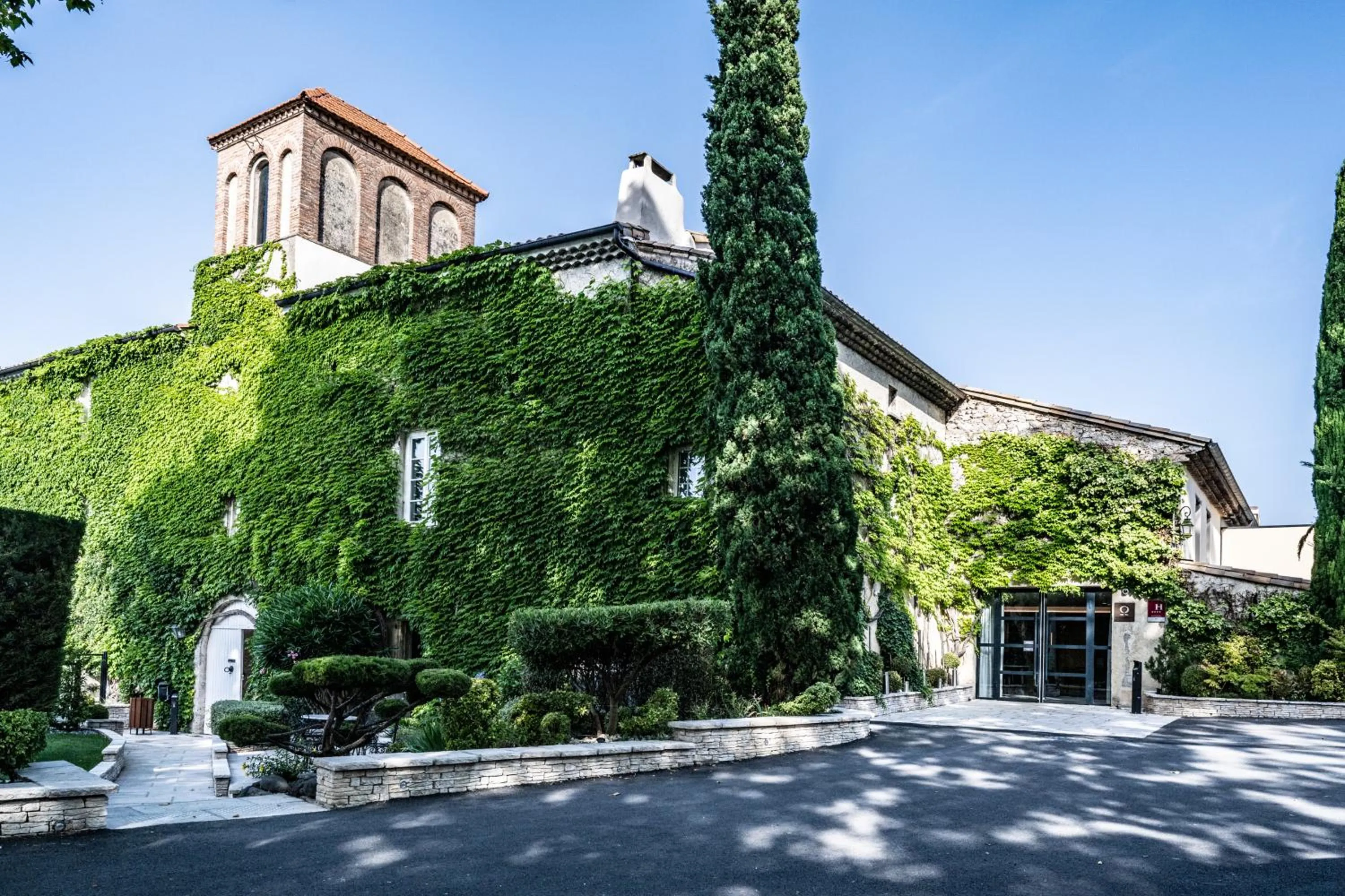 Property building in Le Domaine Du Colombier