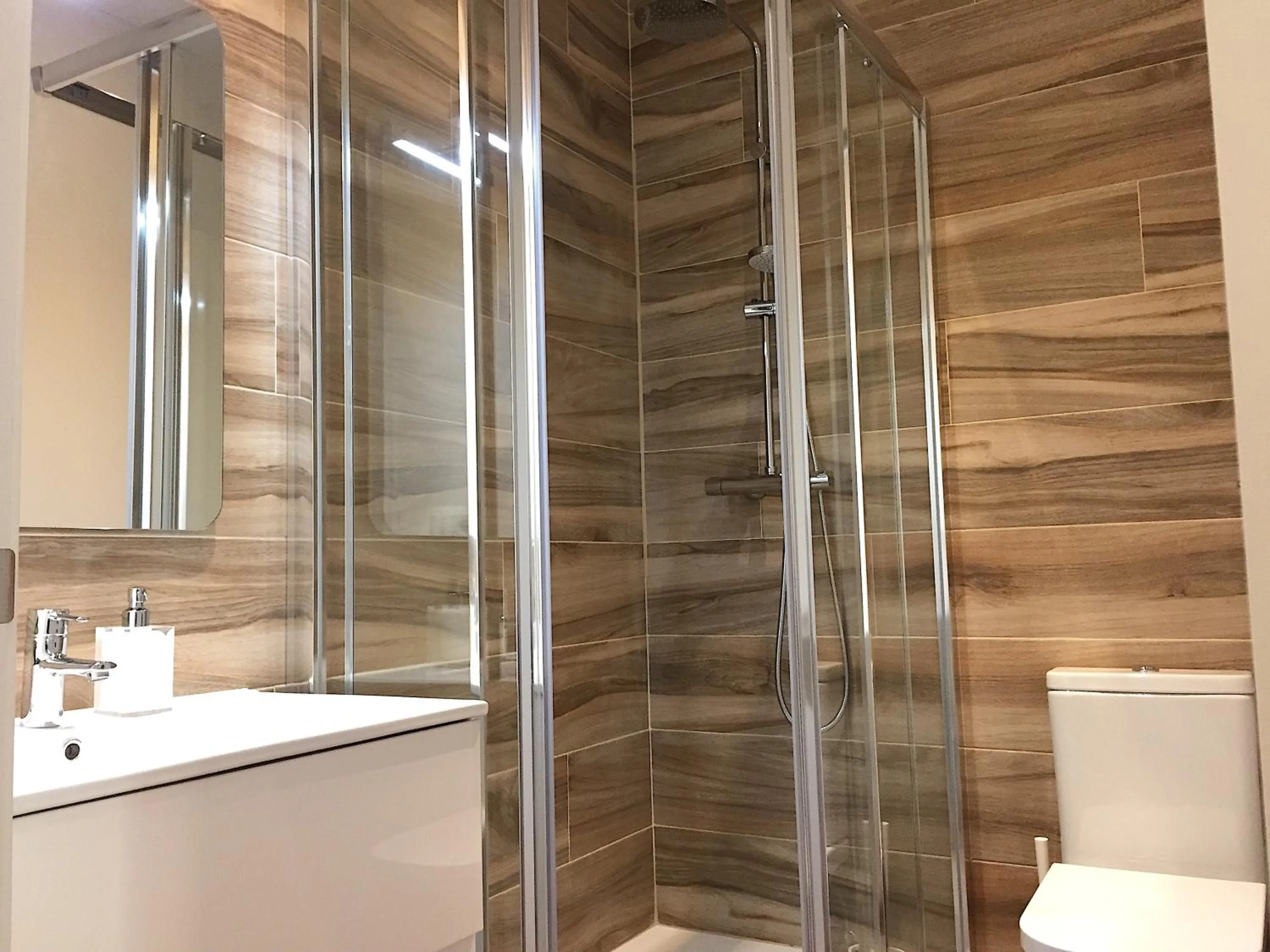 Bathroom in Hip Karma Hostel