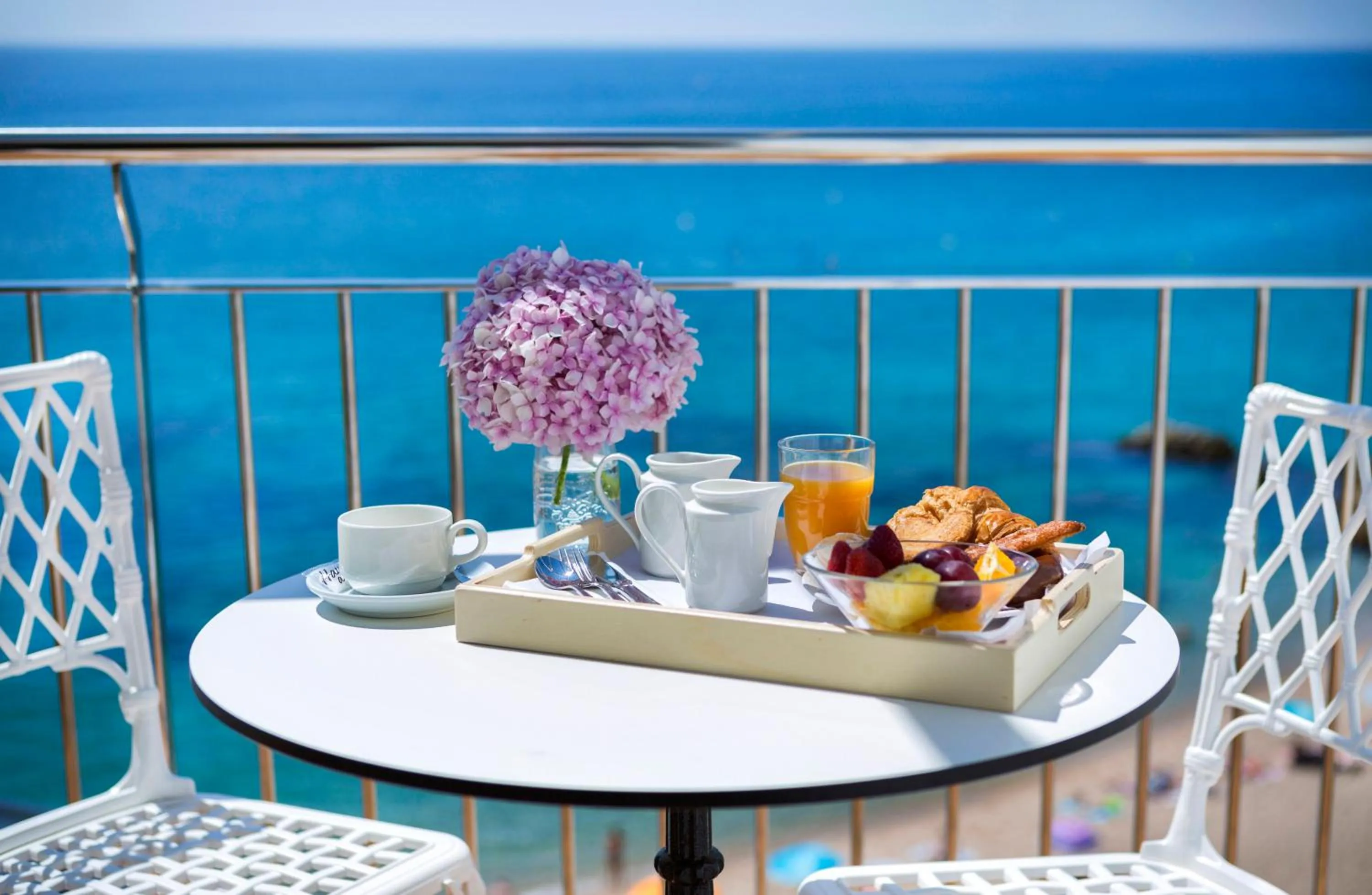 Breakfast in Hotel Costa Brava