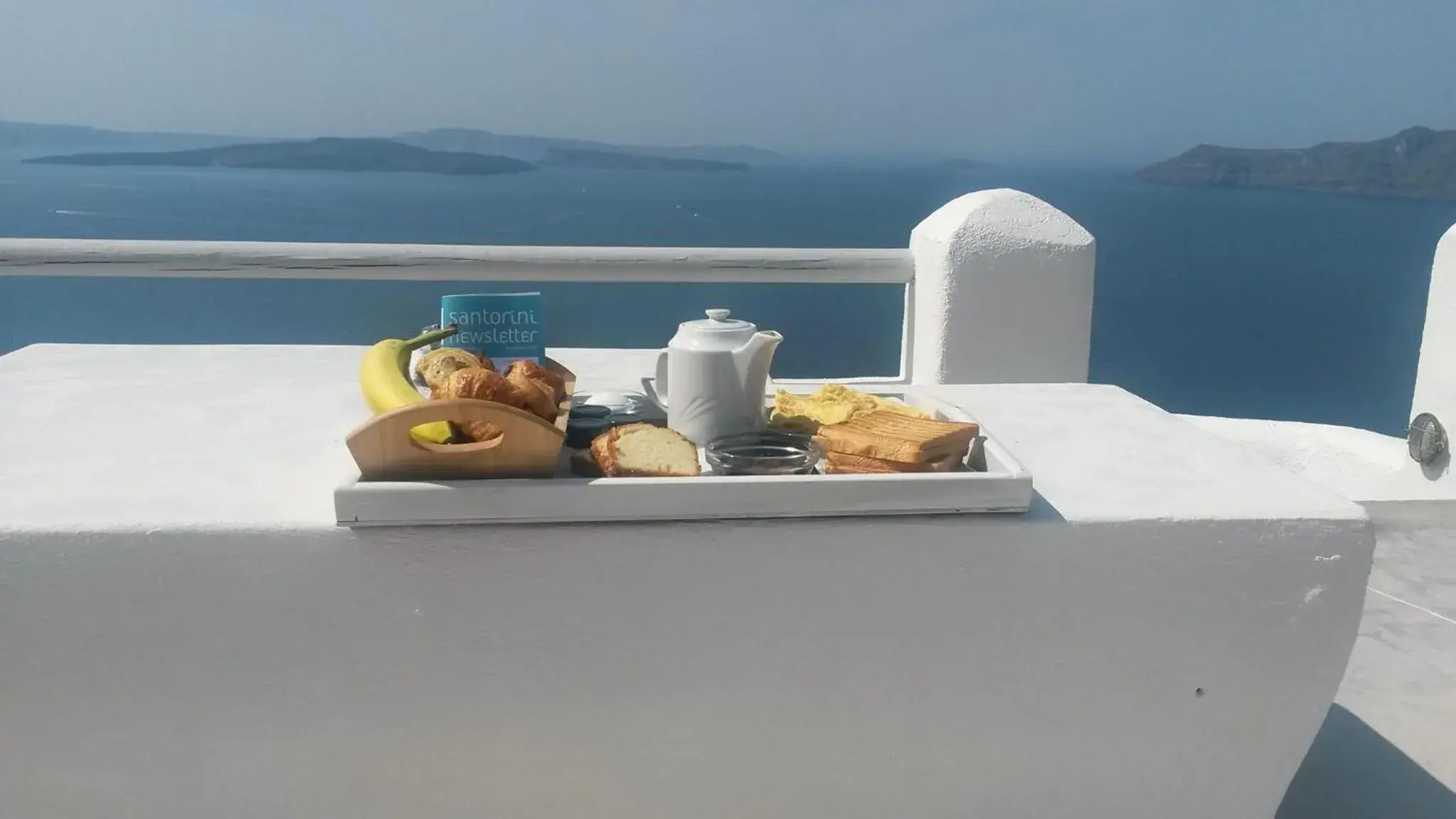 Breakfast in Oia Suites Breakfast in Oia Suites