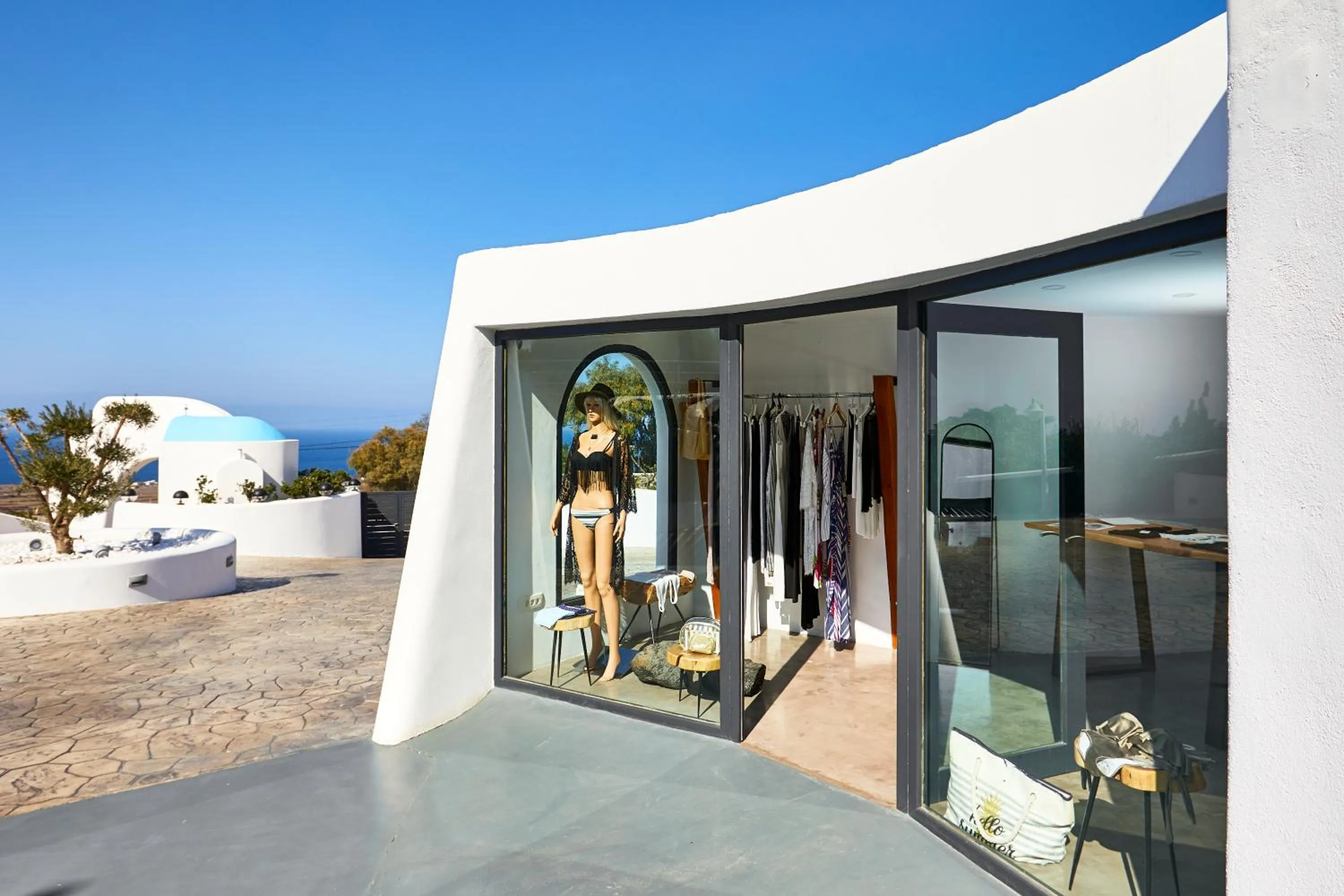 On-site shops in Oia Suites