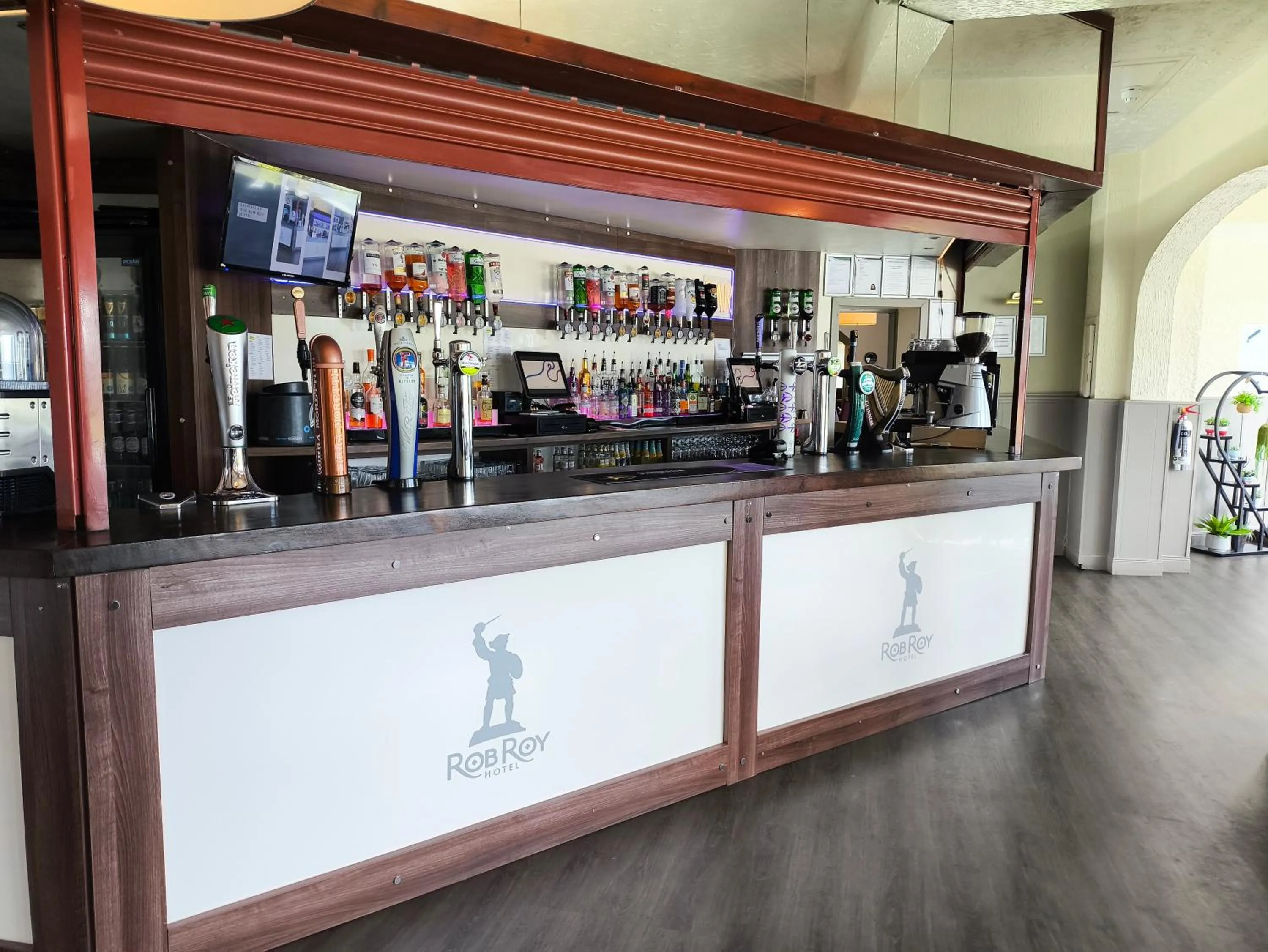 Property building in Rob Roy Hotel