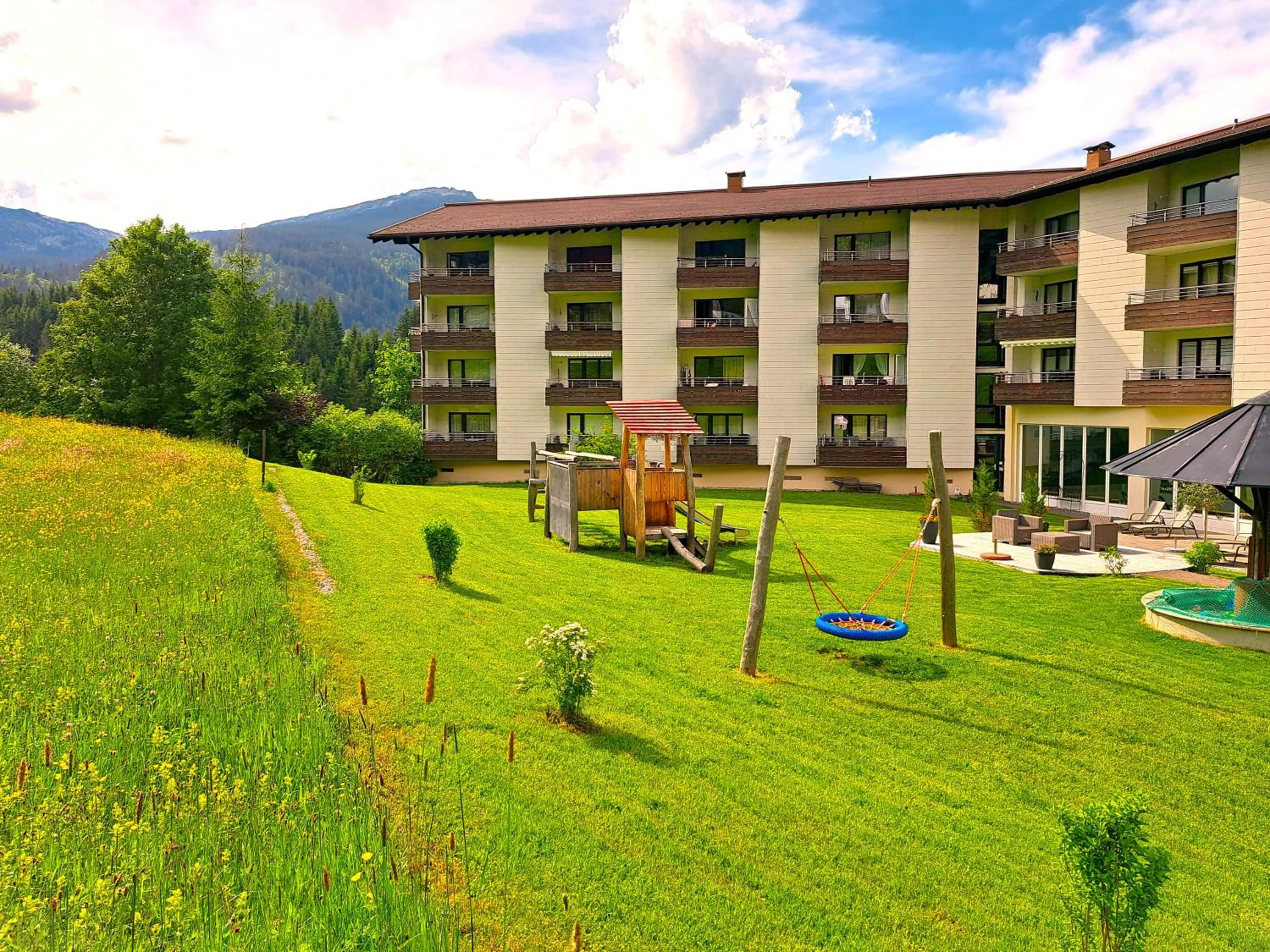 Garden in Familienhotel Kleinwalsertal