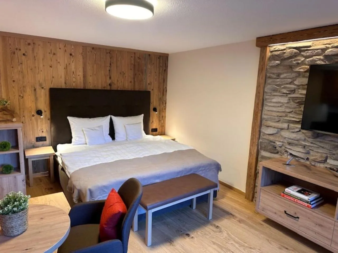 Bed in Familienhotel Kleinwalsertal