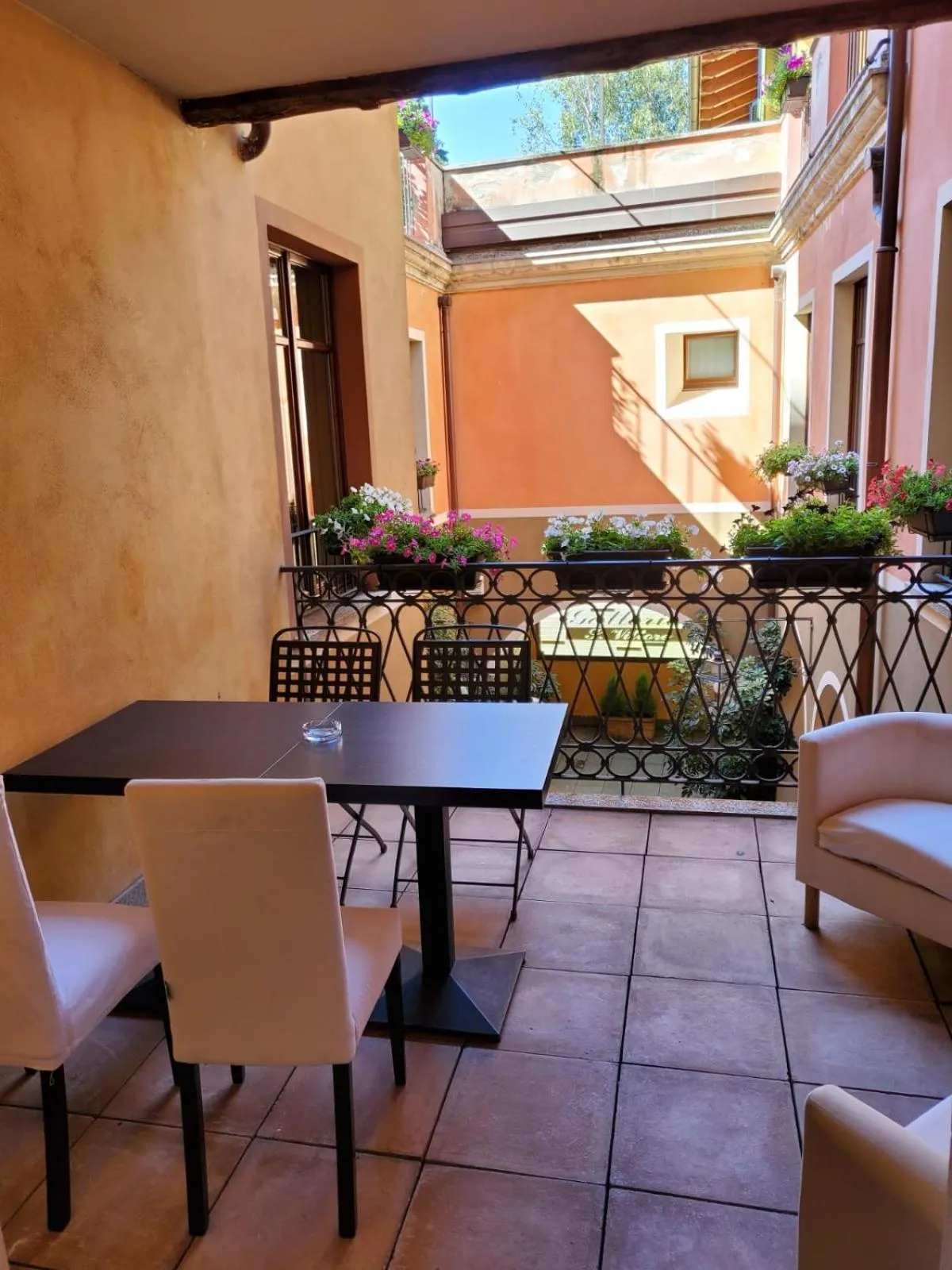 Balcony/Terrace in Hotel La Contrada