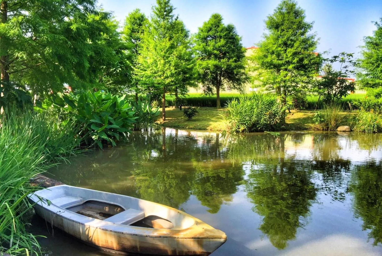 Property building in Yosemite Homestay