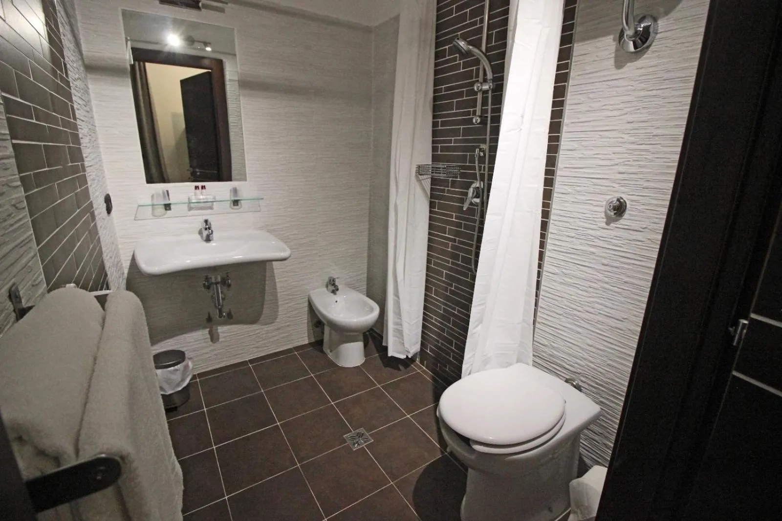 Hotel Charter