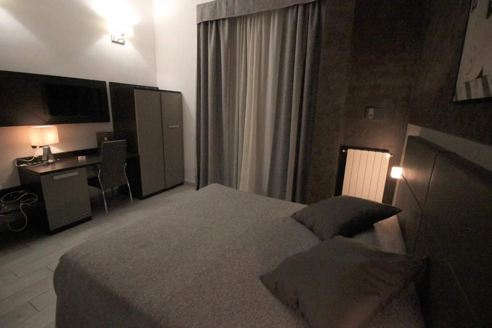 Hotel Charter