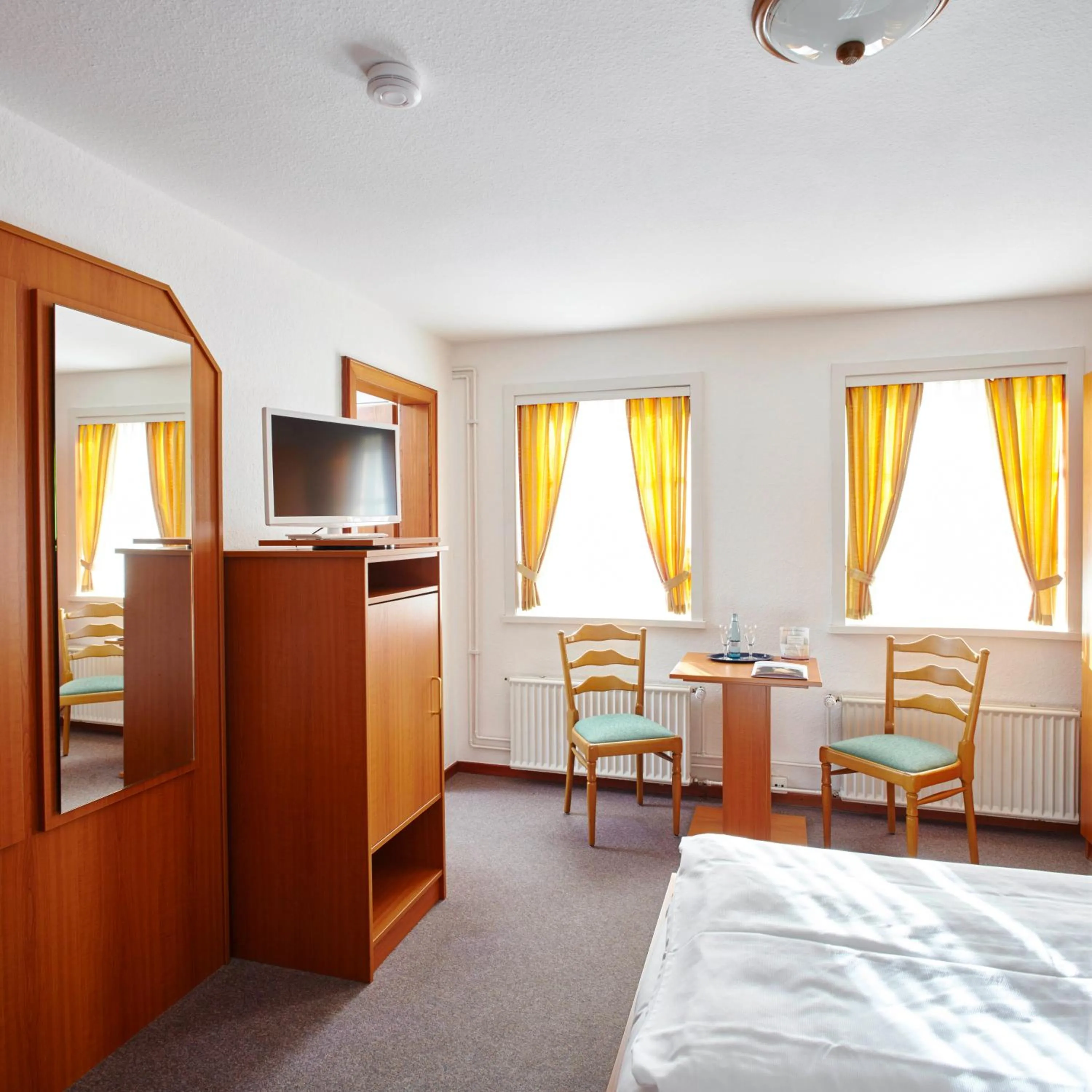 Photo of the whole room, Bed in Landhaus Haverbeckhof