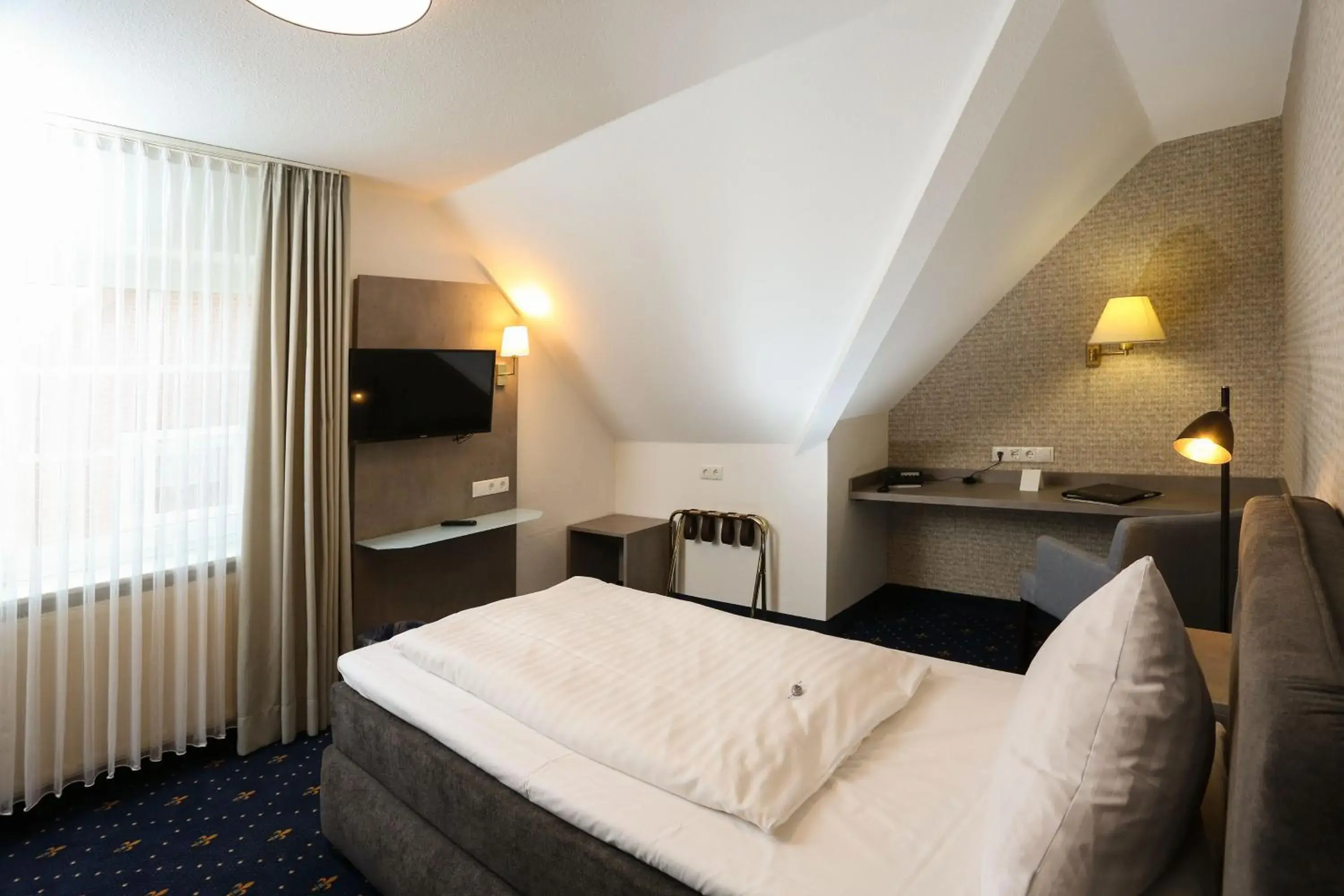 Bed in Hotel Zur Linde Bed in Hotel Zur Linde