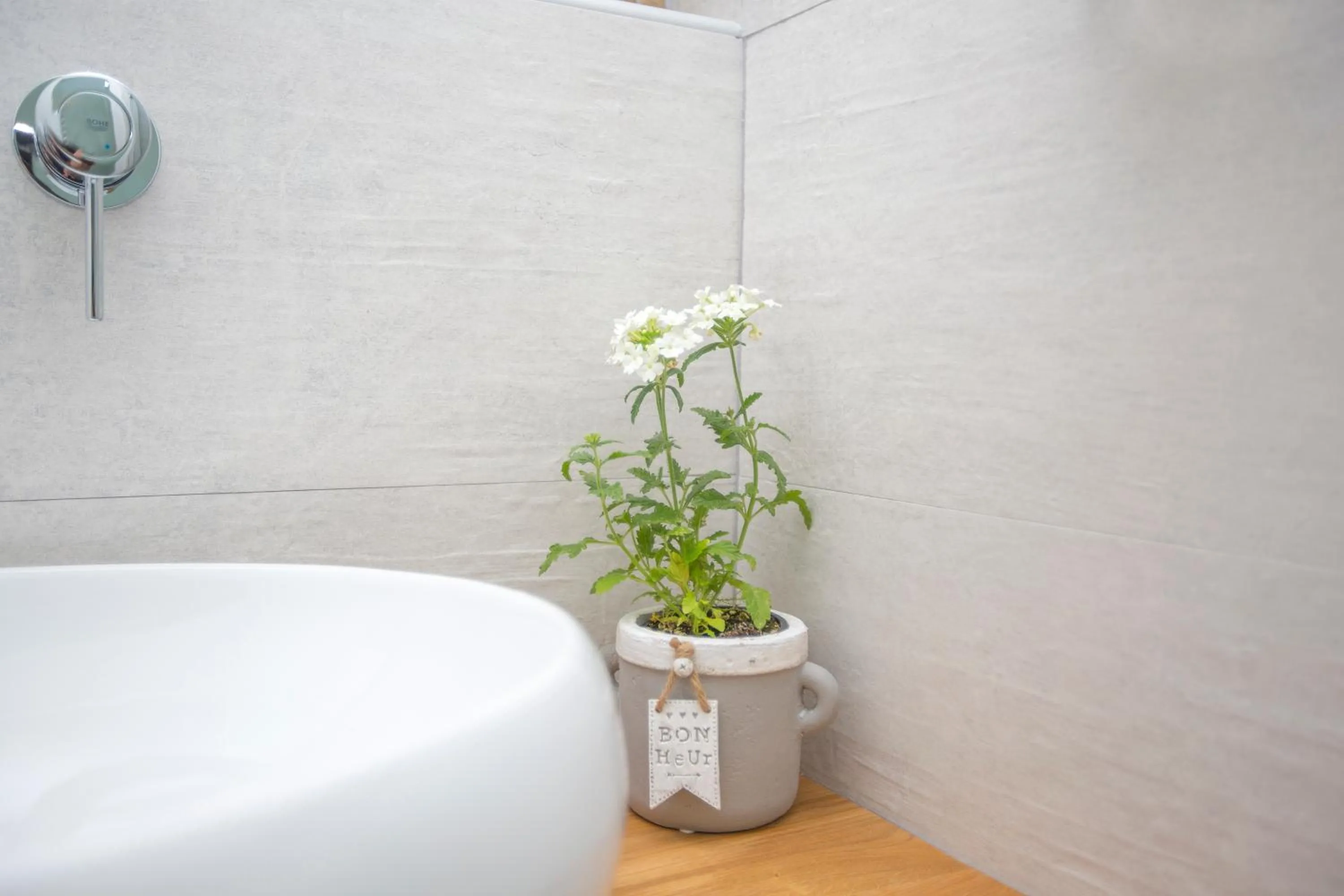 Bathroom in Glykeria