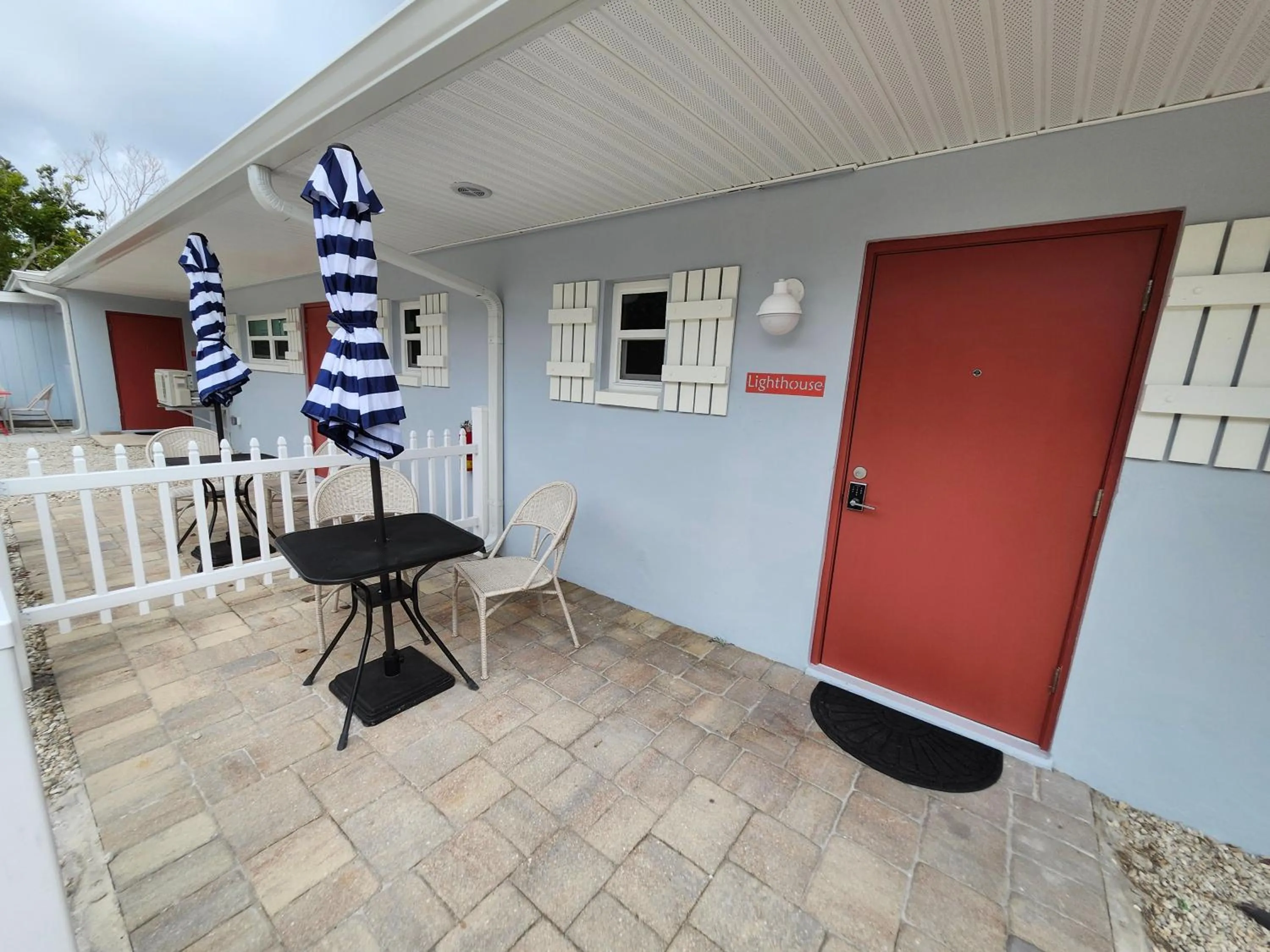 Sunshine Island Inn - Adults only