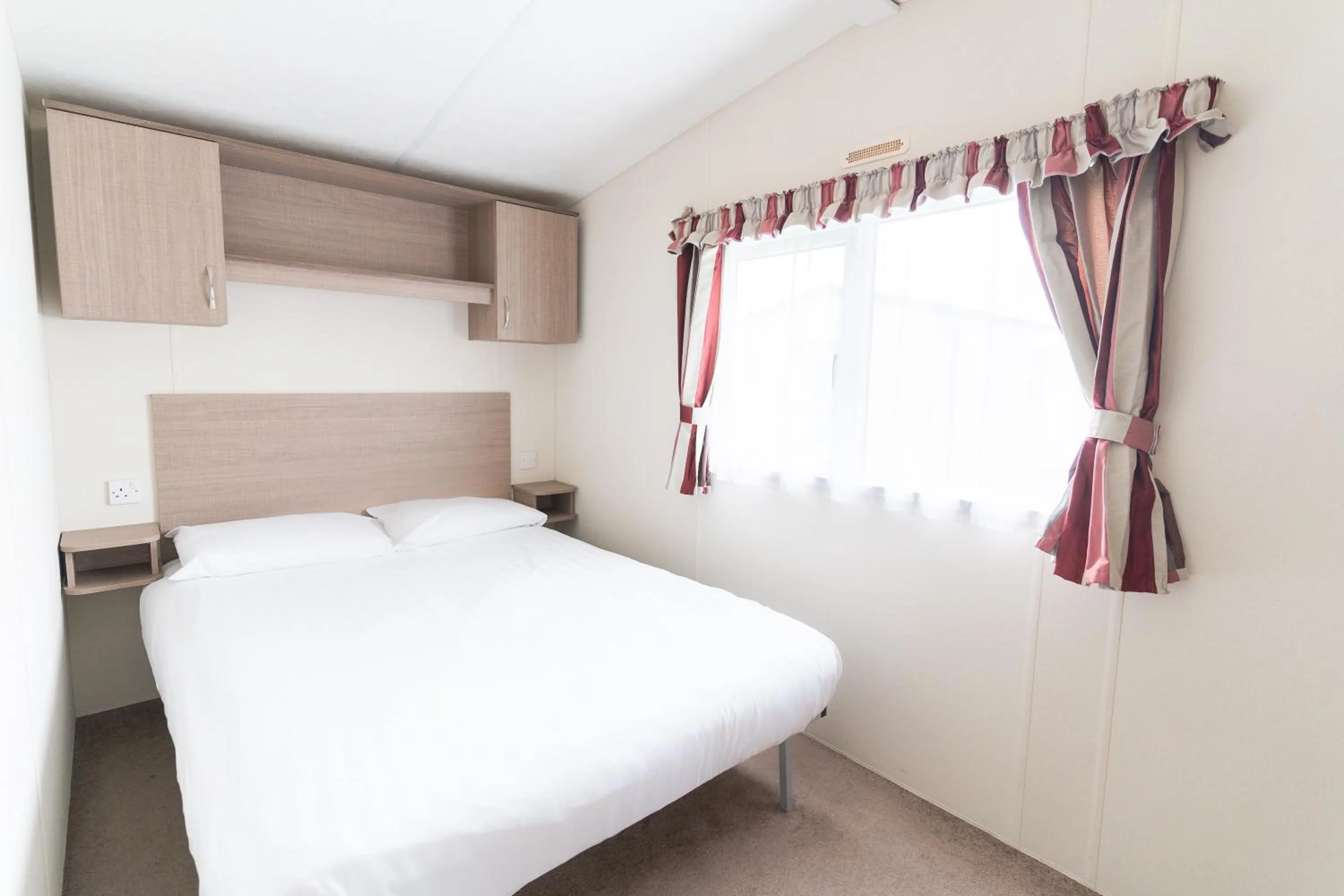 Bedroom, Bed in Marine Holiday Park
