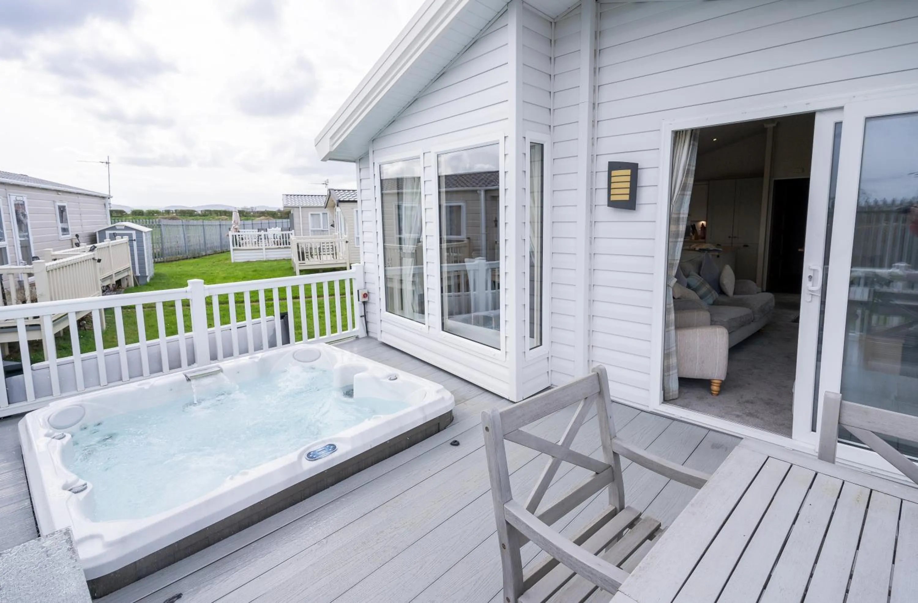 Hot Tub in Marine Holiday Park