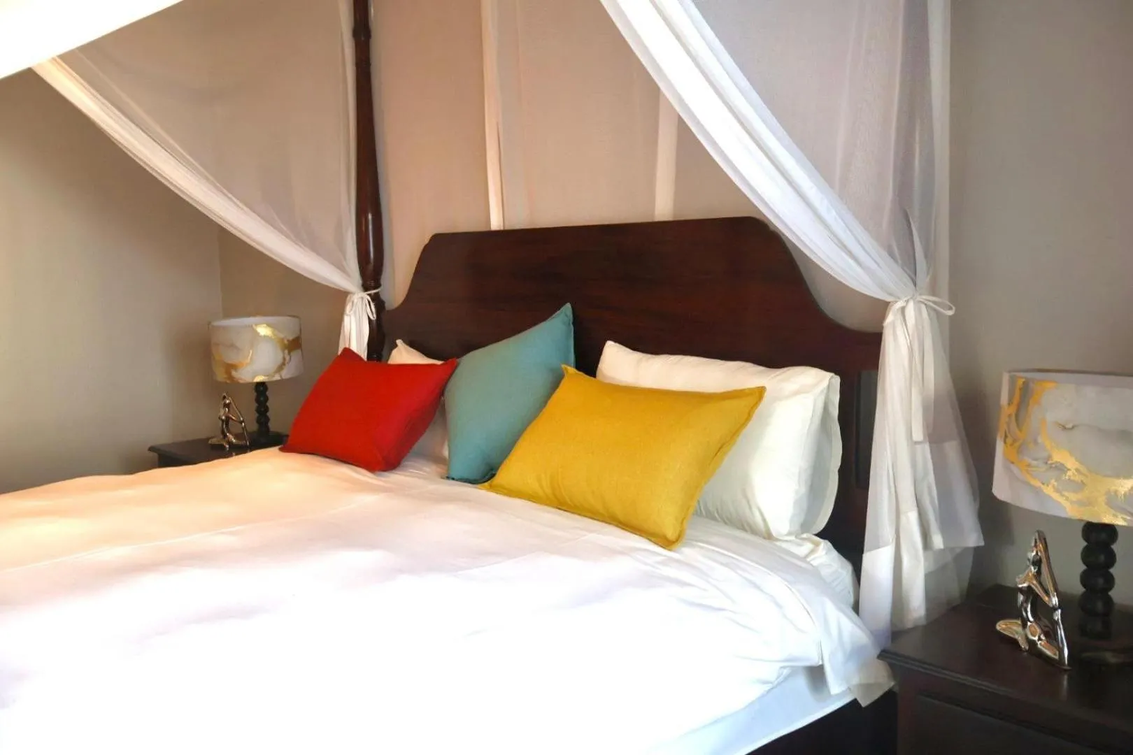 Bed in Abangane Guest Lodge