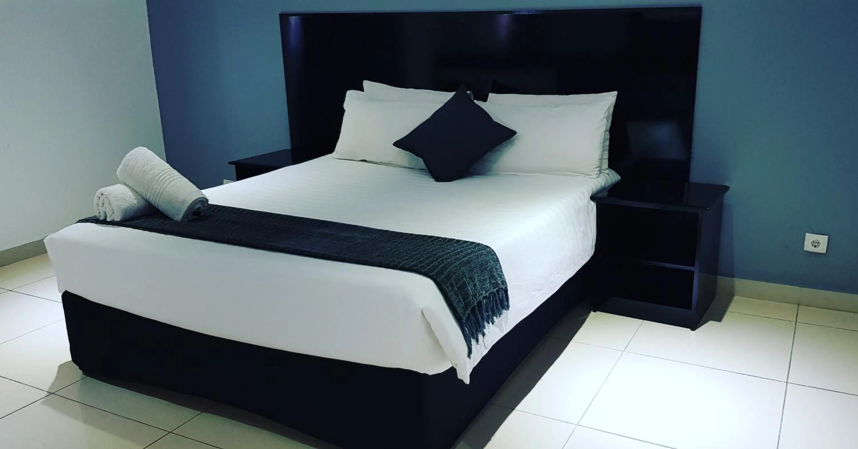 Bed in Hotel Al-Khalil Matola