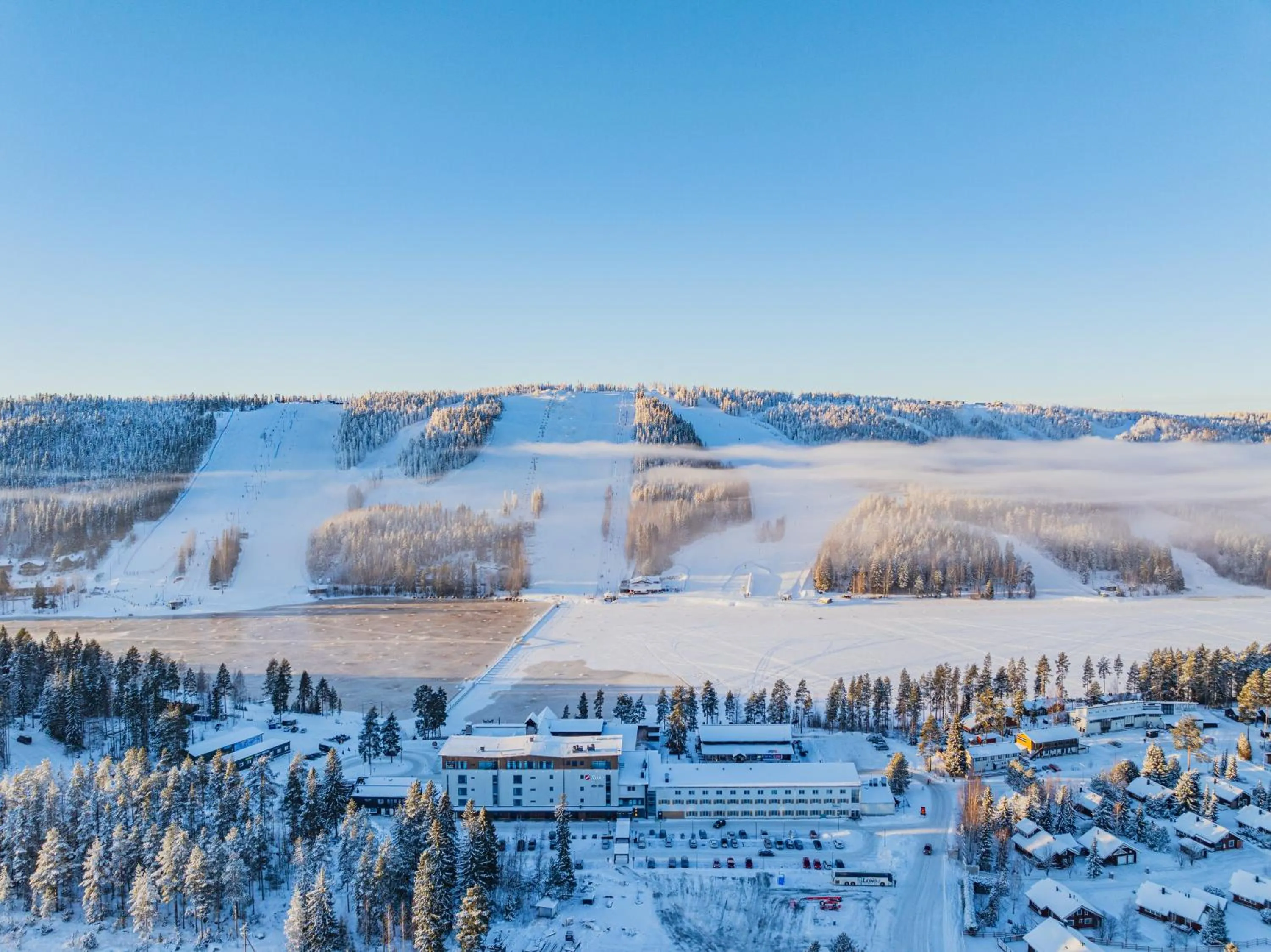 Property building in Break Sokos Hotel Tahko