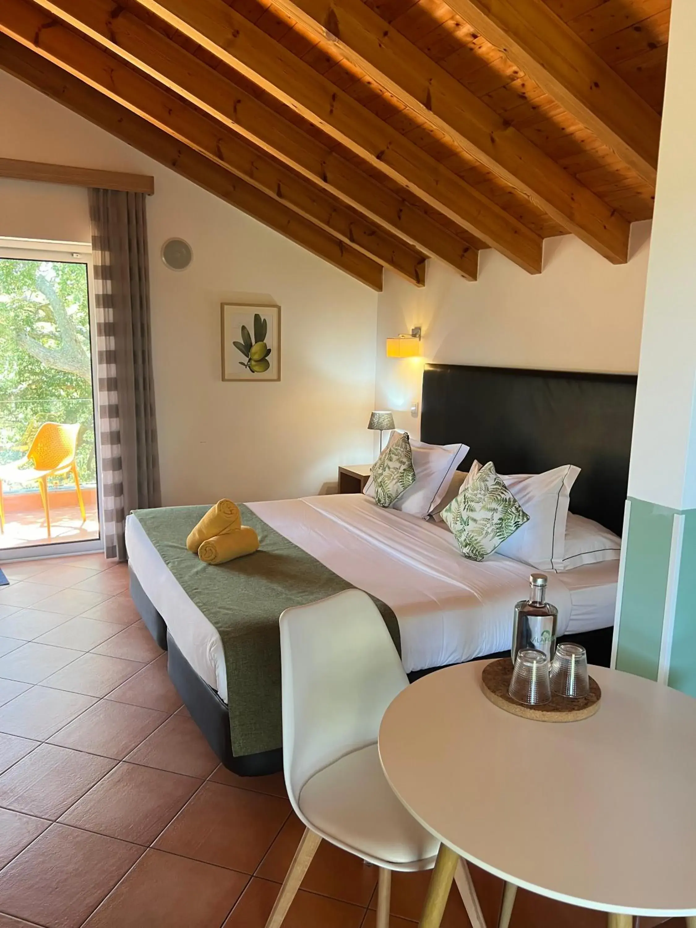 Bedroom in VilaFoia Bedroom in VilaFoia