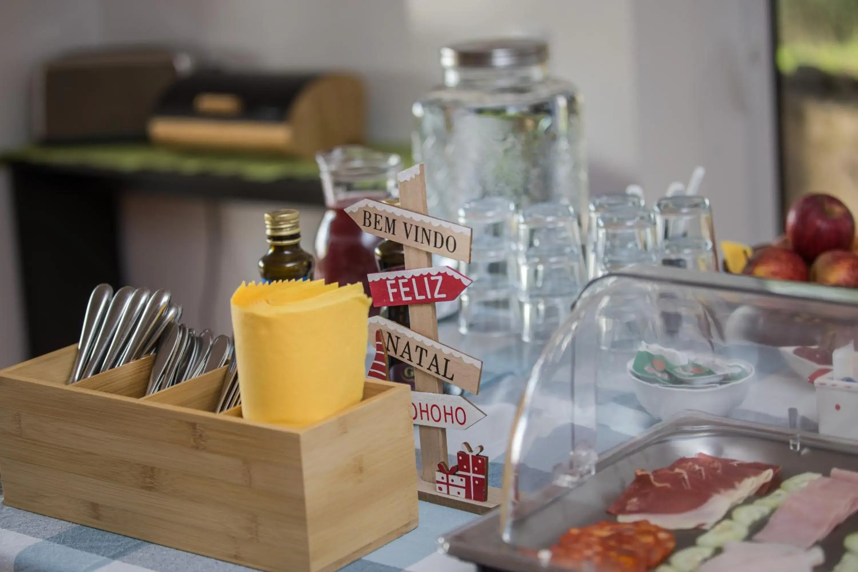 Continental breakfast in VilaFoia Continental breakfast in VilaFoia