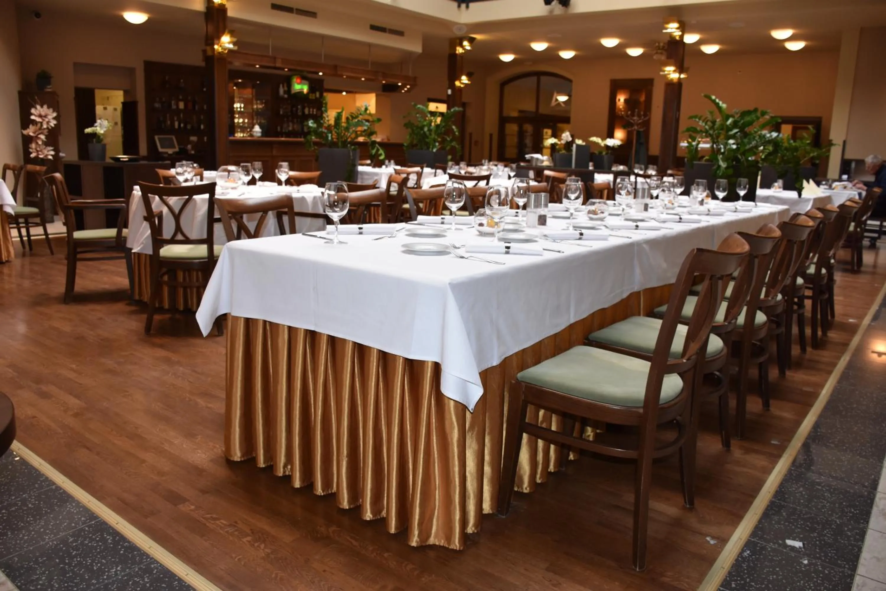 Restaurant/places to eat in Hejtmanský dvůr