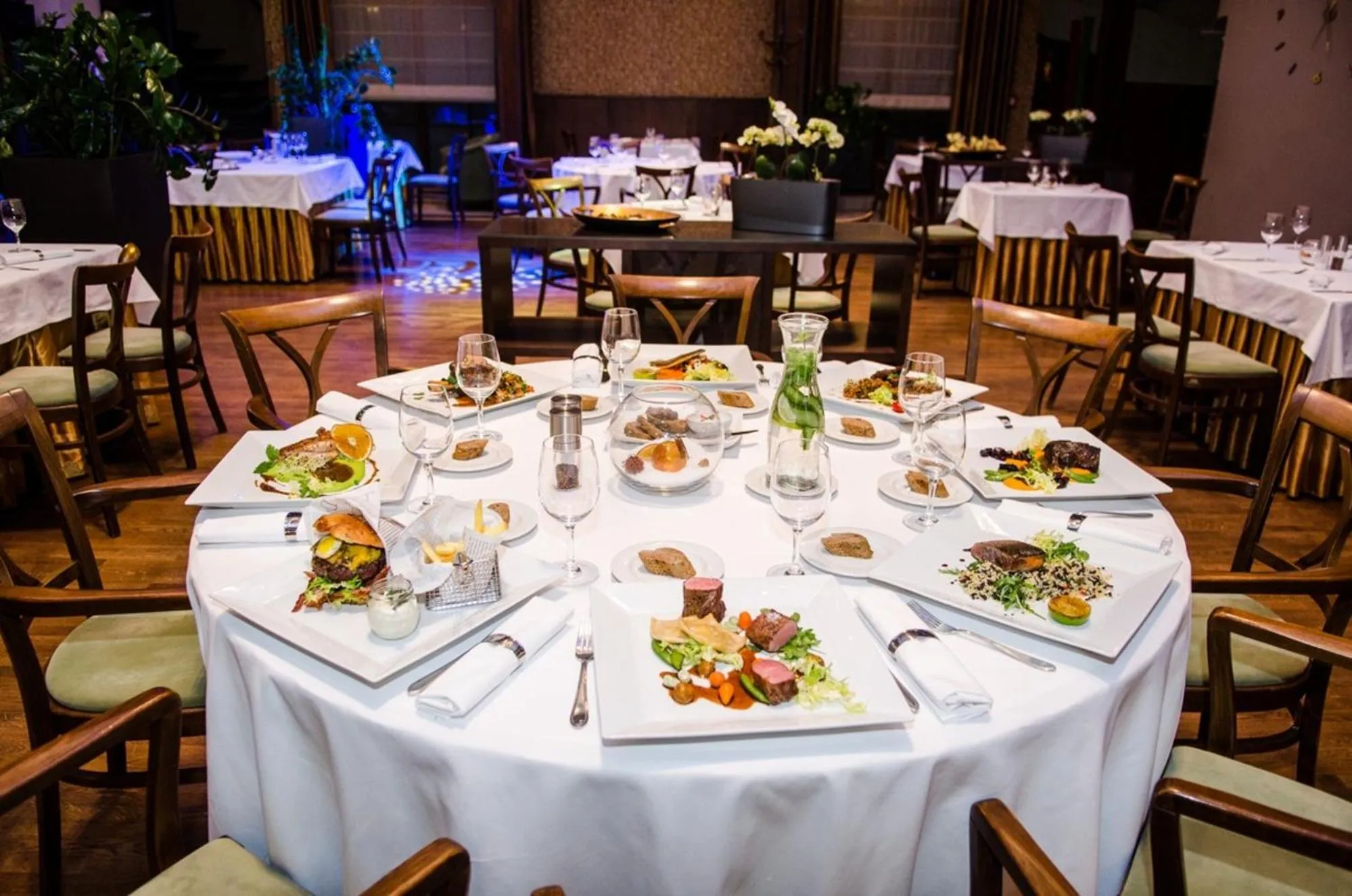 Restaurant/places to eat in Hejtmanský dvůr