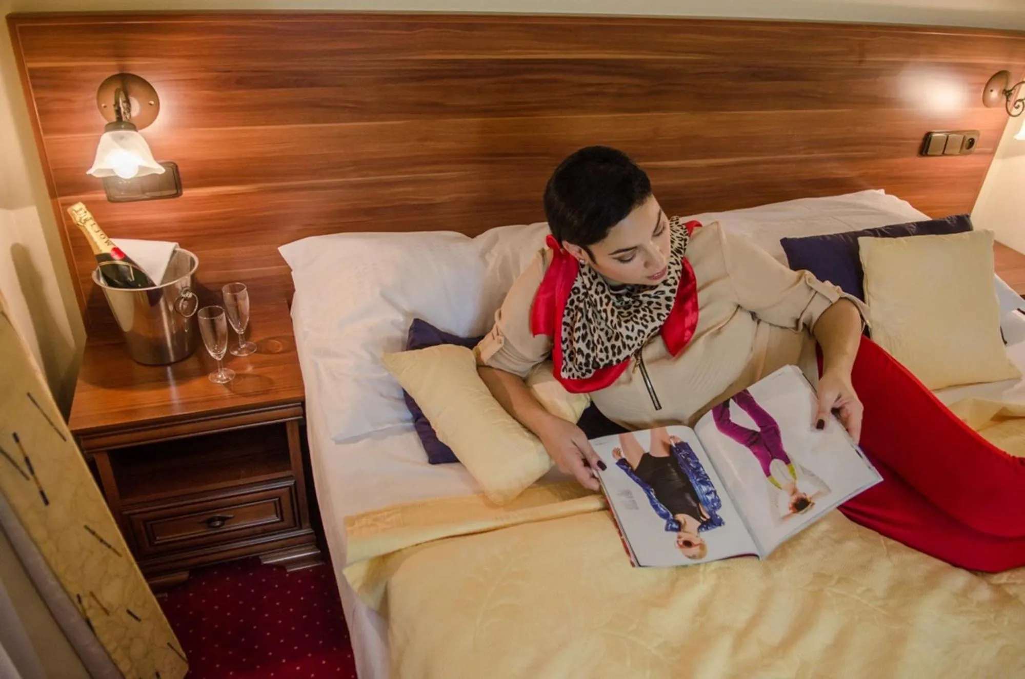 People, Bed in Hejtmanský dvůr