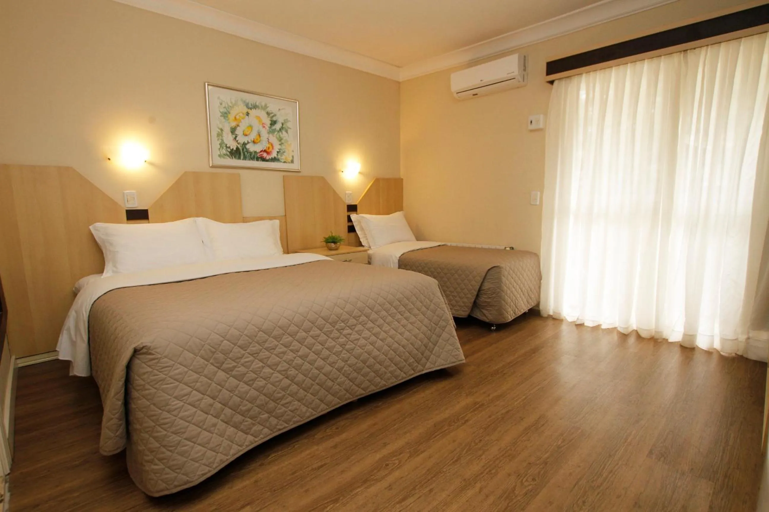 Living room, Bed in Sky Ville Hotel Canela