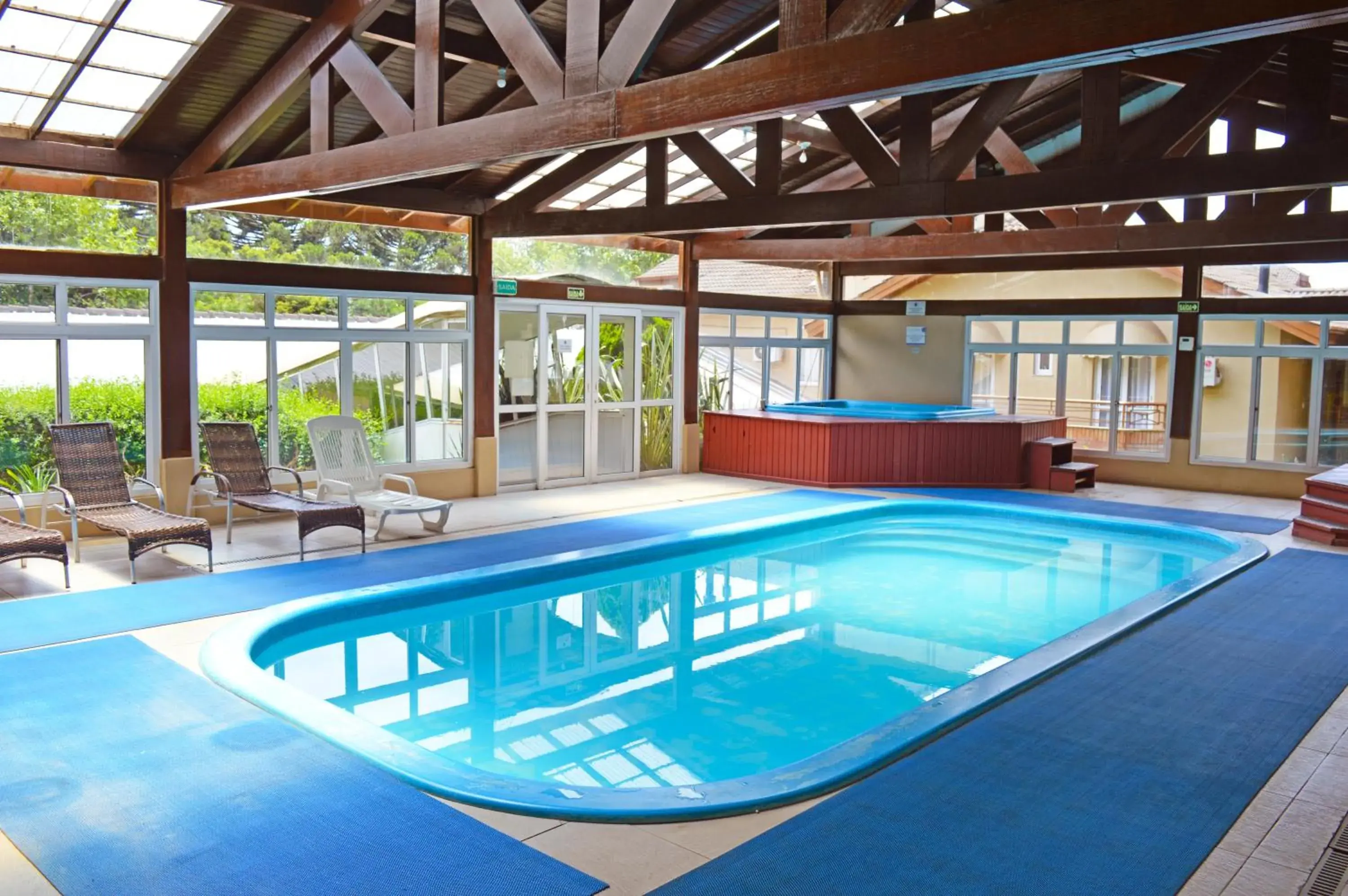 Pool view in Sky Ville Hotel Canela Pool view in Sky Ville Hotel Canela