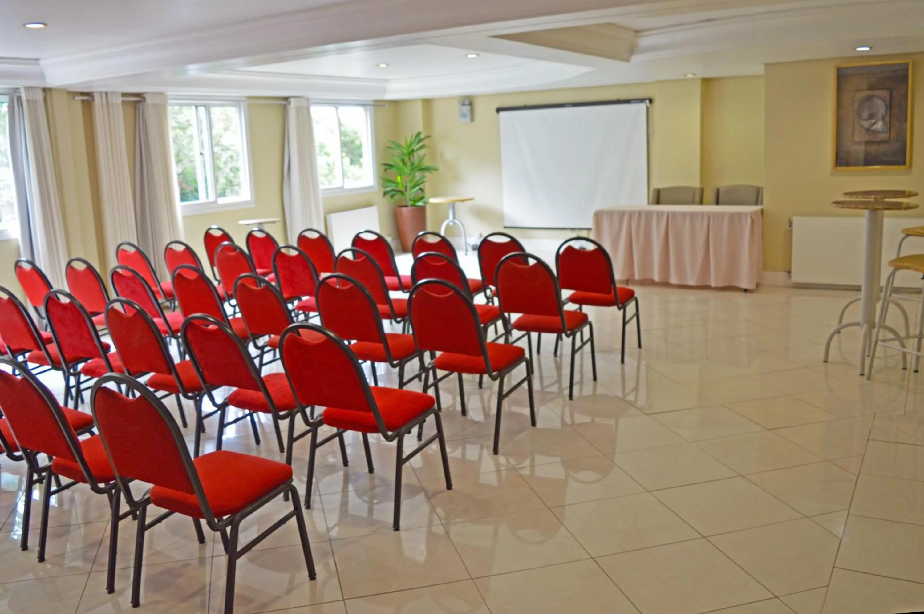 Business facilities in Sky Ville Hotel Canela