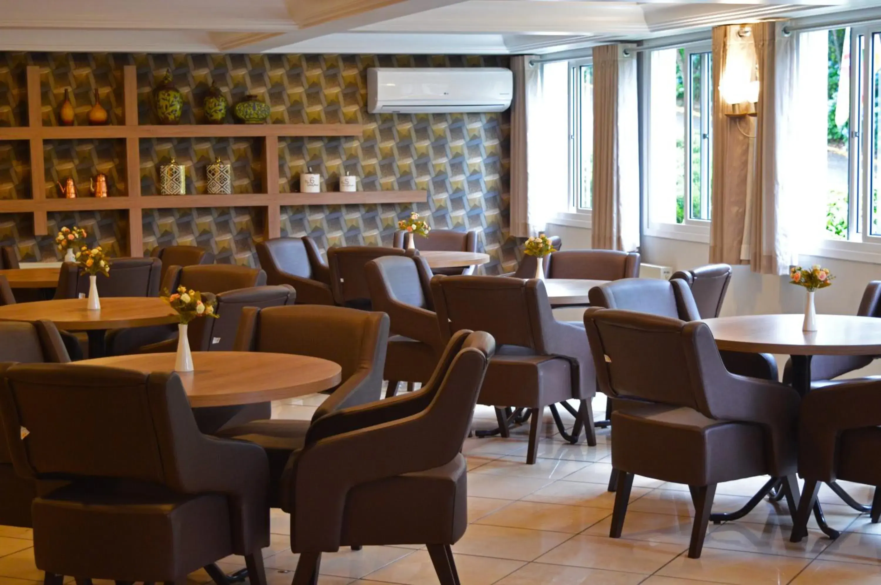 Restaurant/places to eat in Sky Ville Hotel Canela Restaurant/places to eat in Sky Ville Hotel Canela