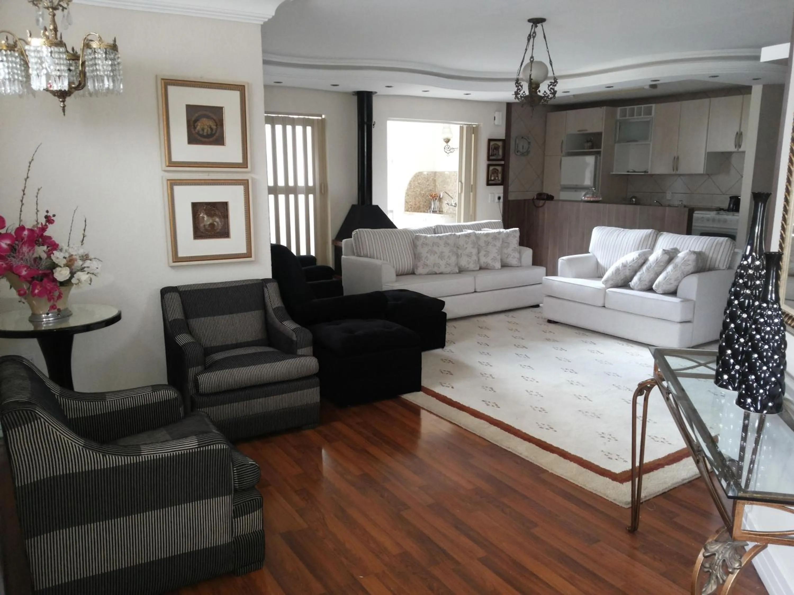 Living room, Bed in Sky Ville Hotel Canela