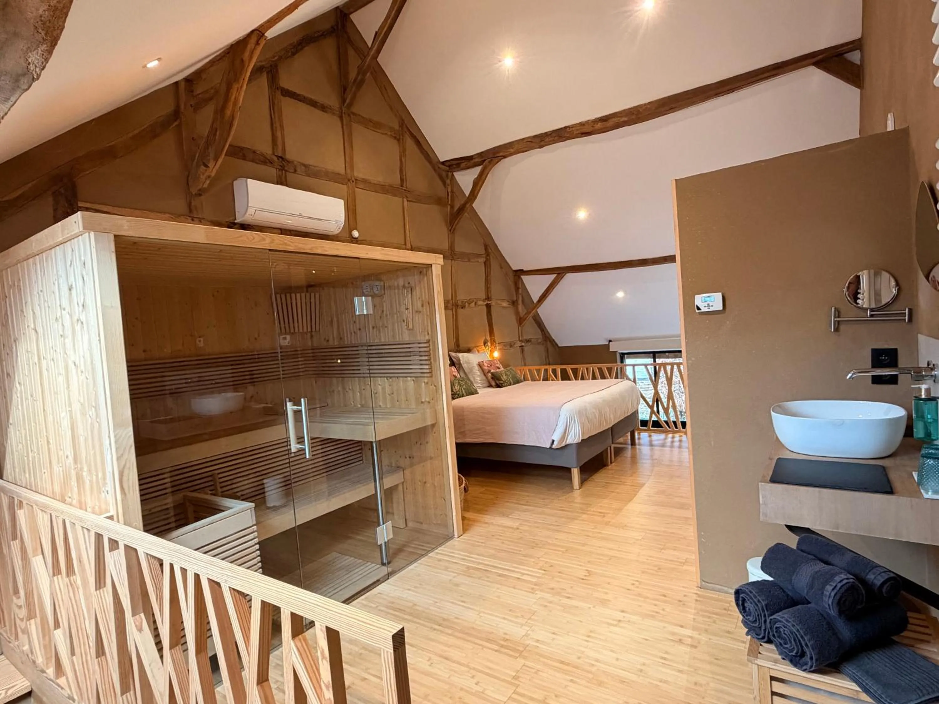 Paddock Lodge - Suites Wellness & Chambres d'hôtes