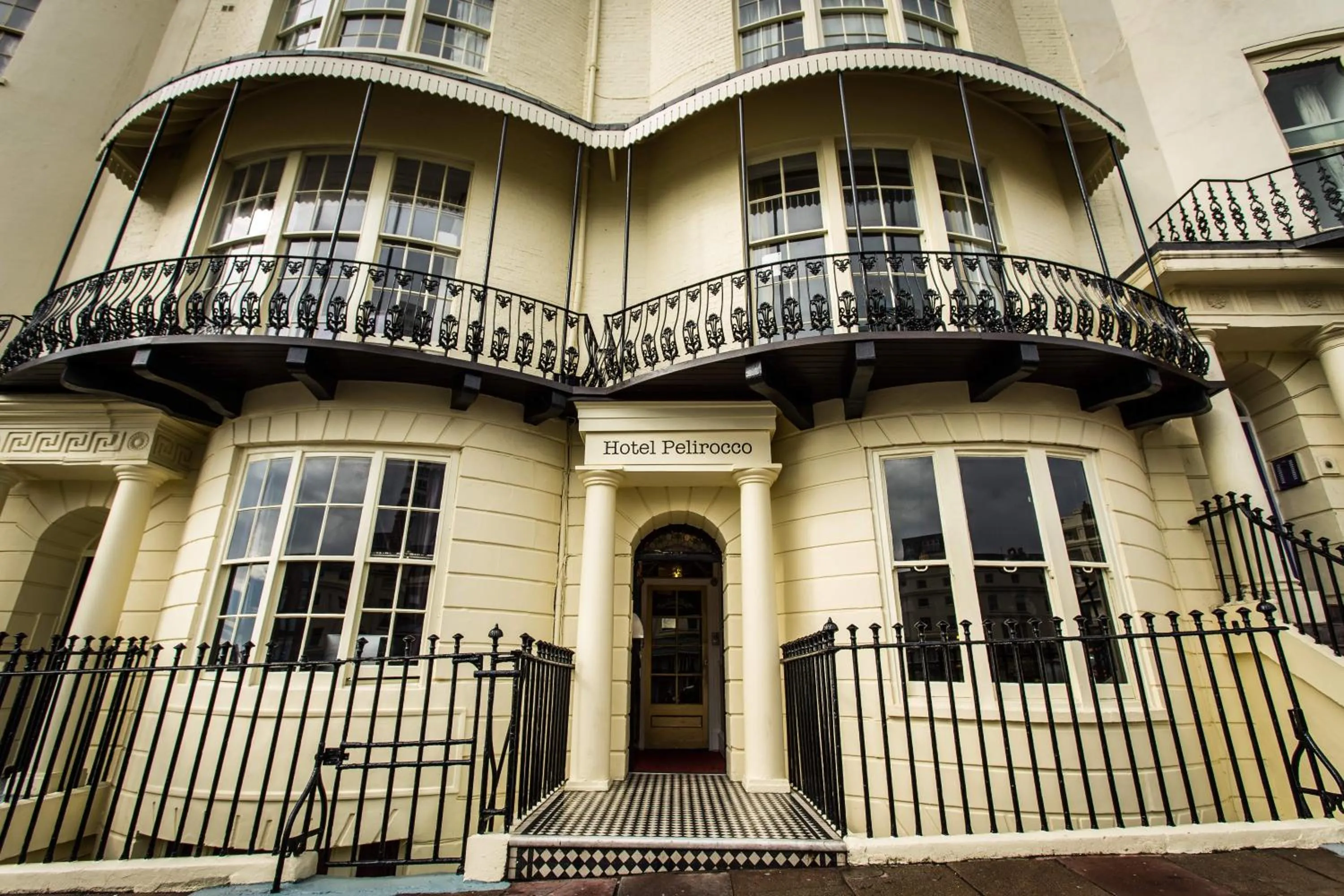 Facade/entrance in Hotel Pelirocco