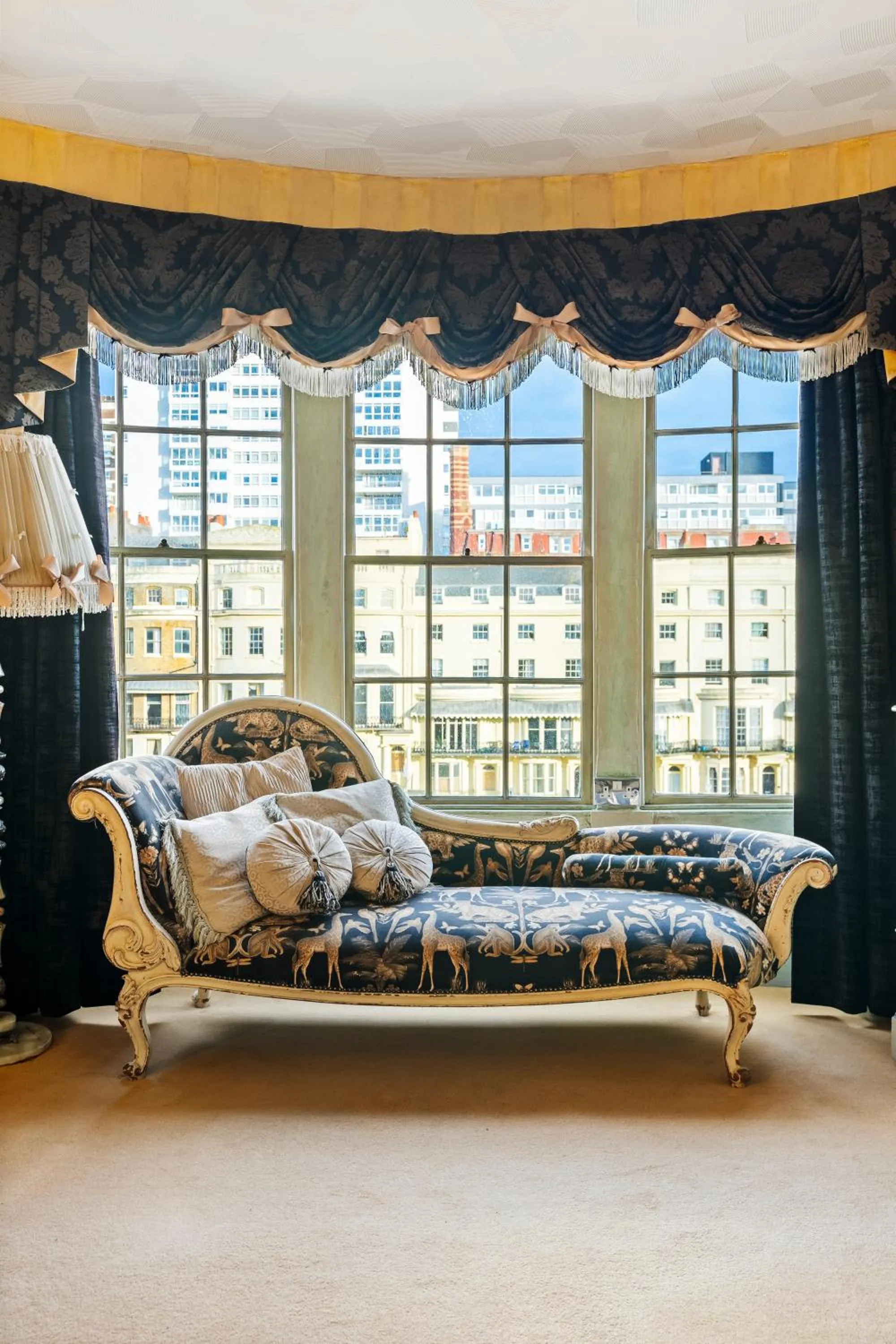 Bed in Hotel Pelirocco