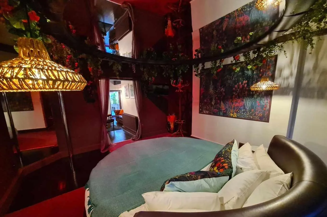 Bed in Hotel Pelirocco