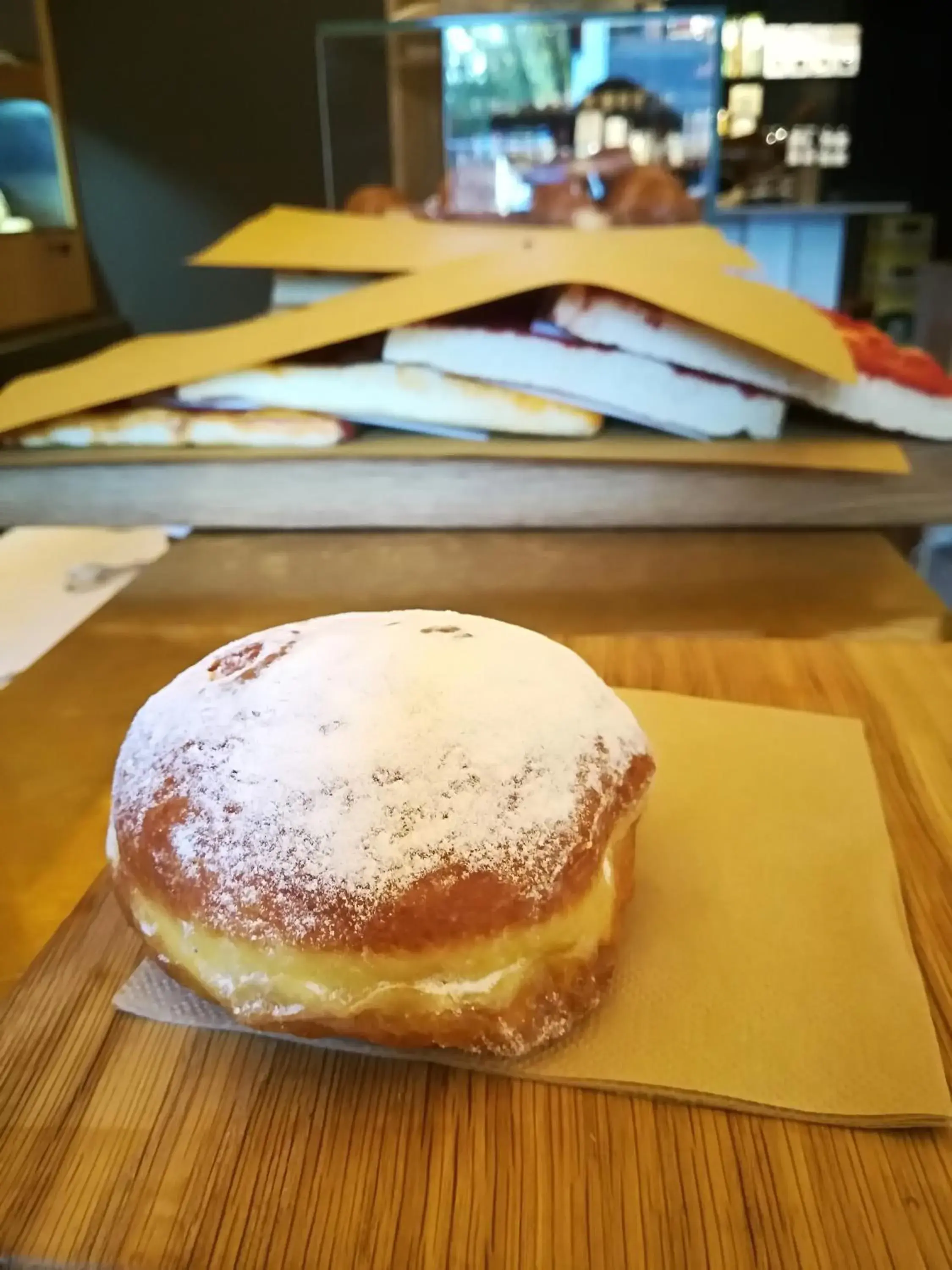 Breakfast in Metropol Ceccarini Suite - Luxury apartments Breakfast in Metropol Ceccarini Suite - Luxury apartments