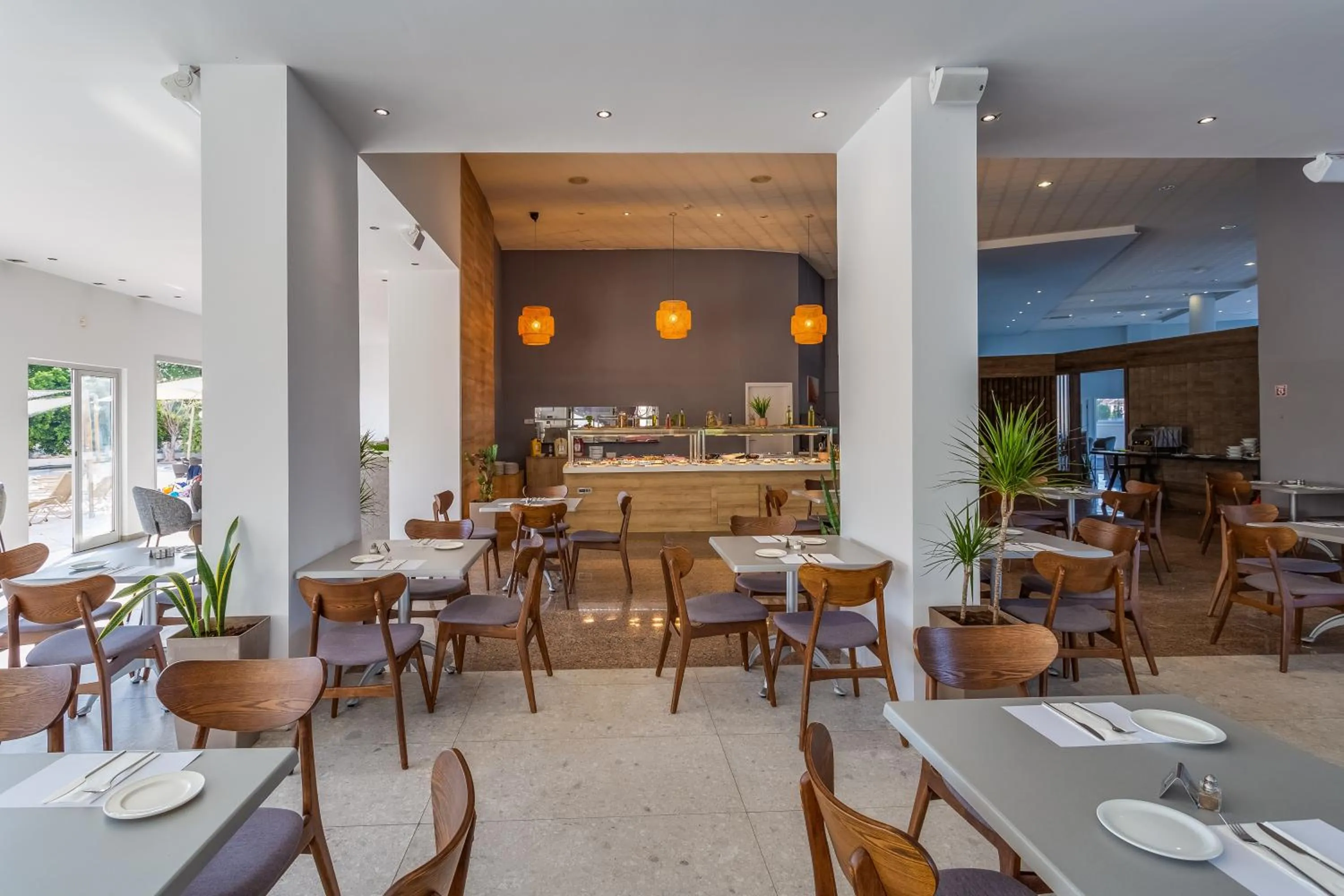 Restaurant/places to eat in Toxotis Hotel