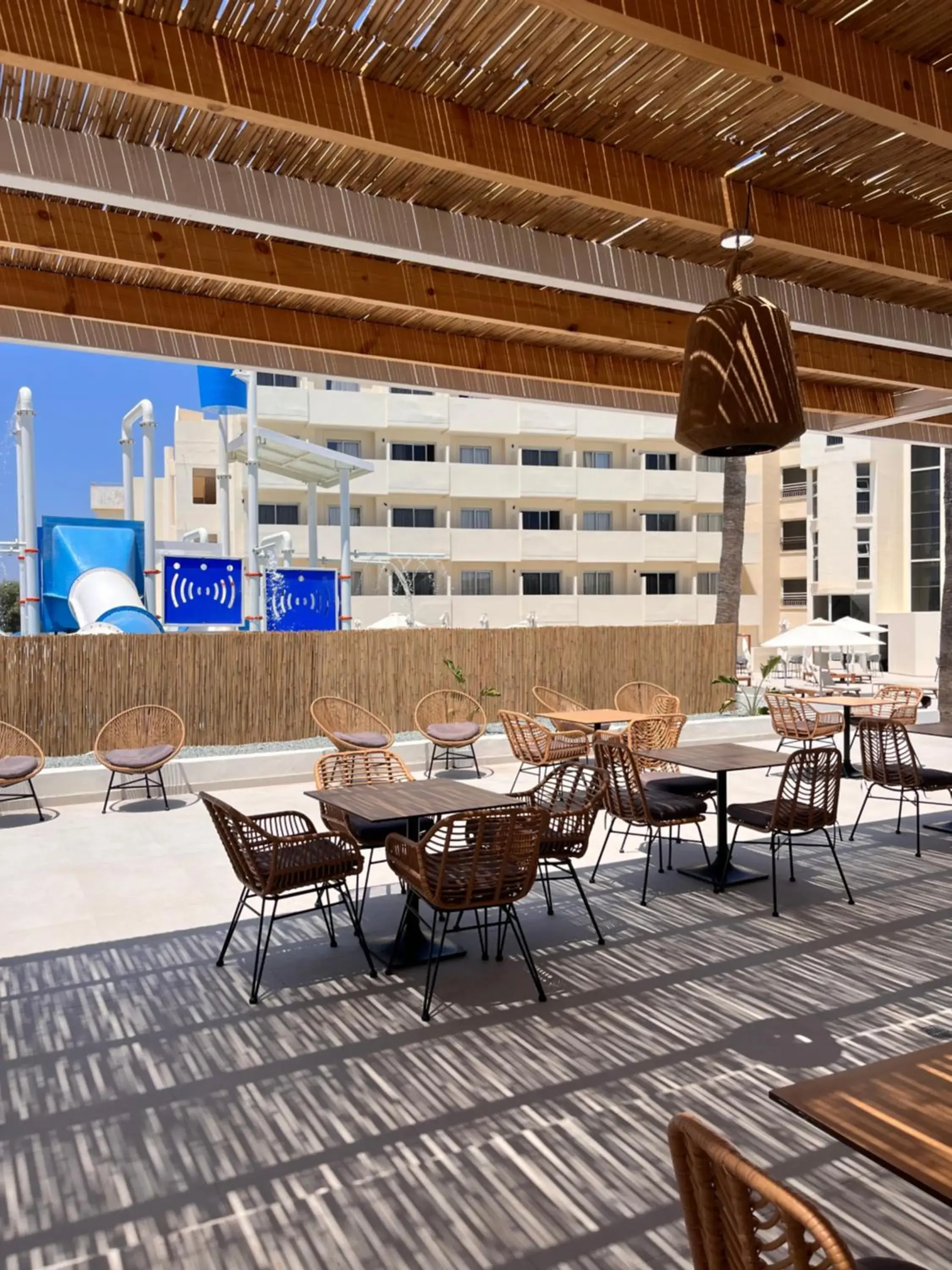 Restaurant/places to eat in Toxotis Hotel Restaurant/places to eat in Toxotis Hotel