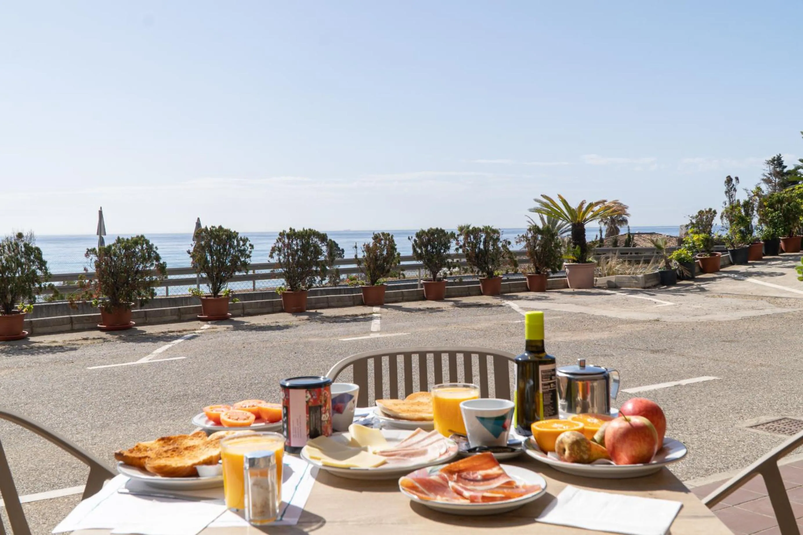 Continental breakfast in Hotel Piedra Paloma