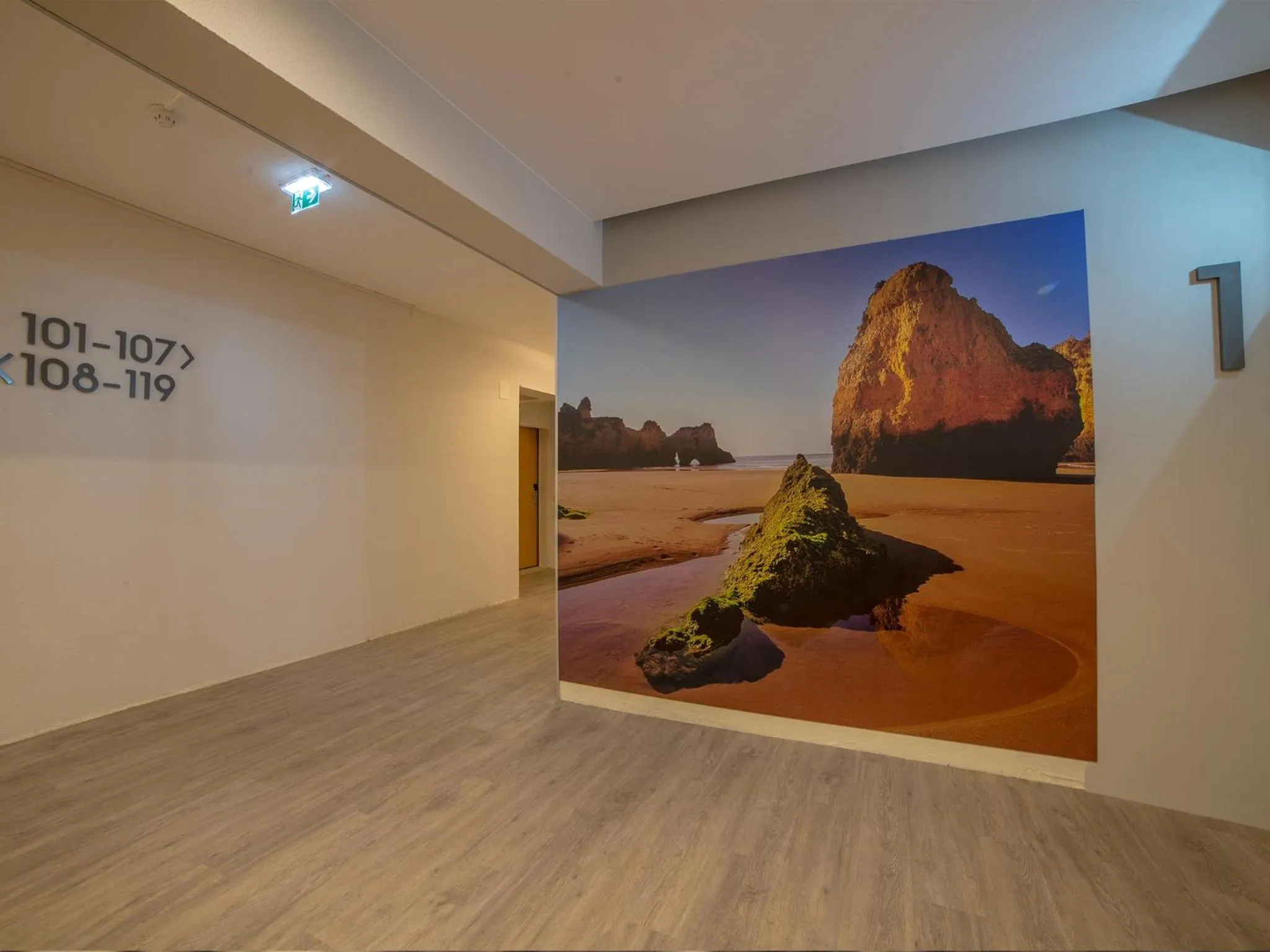 Property building in Flor Da Rocha