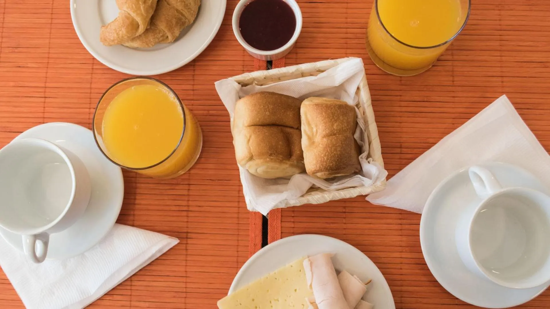 Breakfast in Hotel Insigne