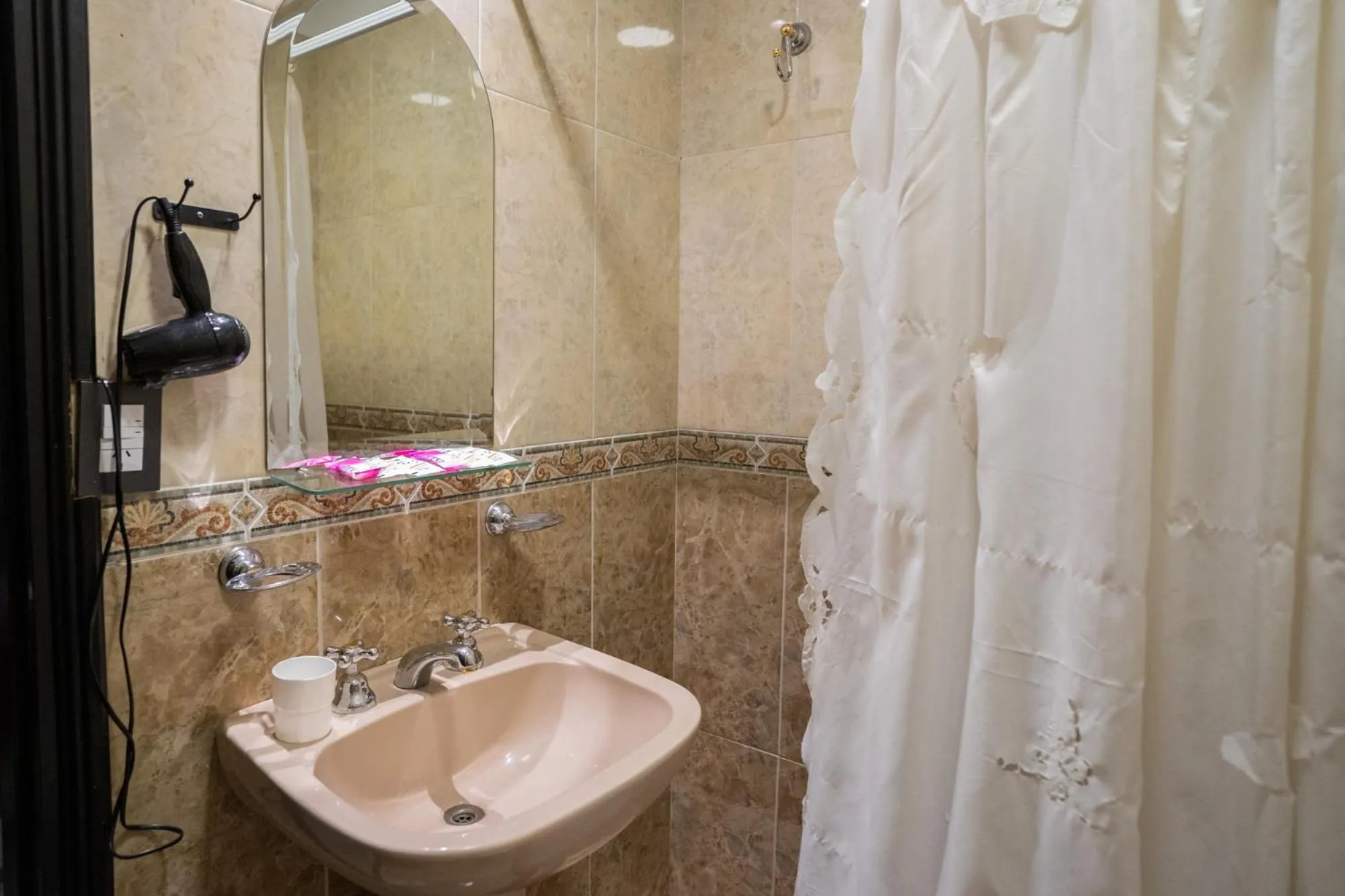 Bathroom in Hotel Marilian