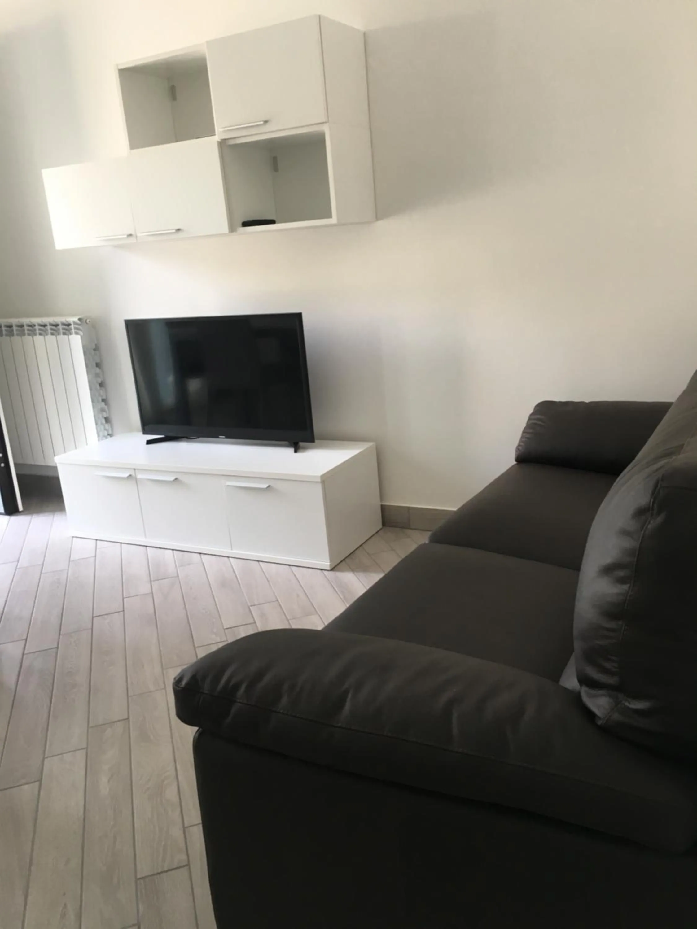 TV and multimedia in Home Hotel