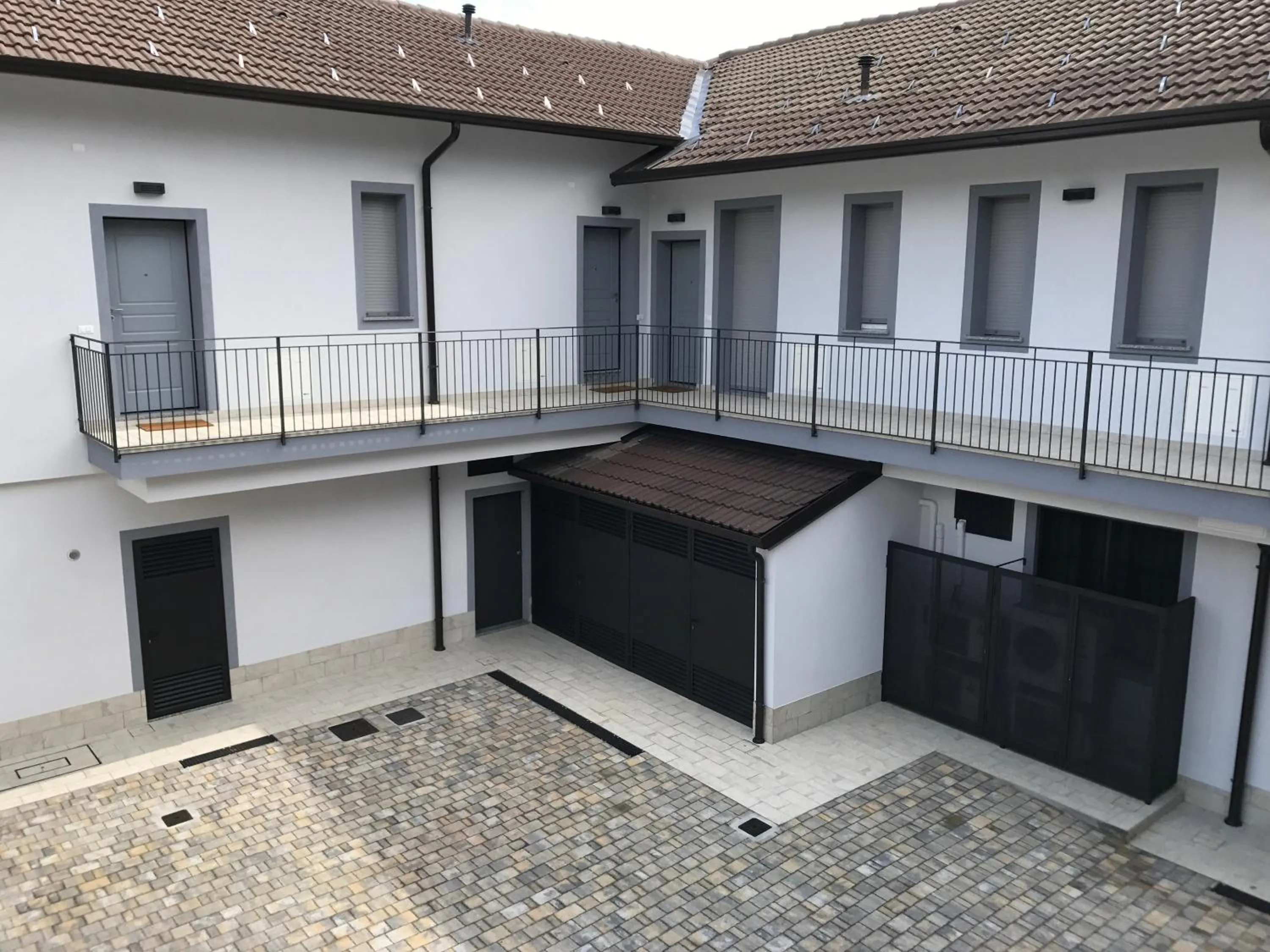 Facade/entrance in Home Hotel