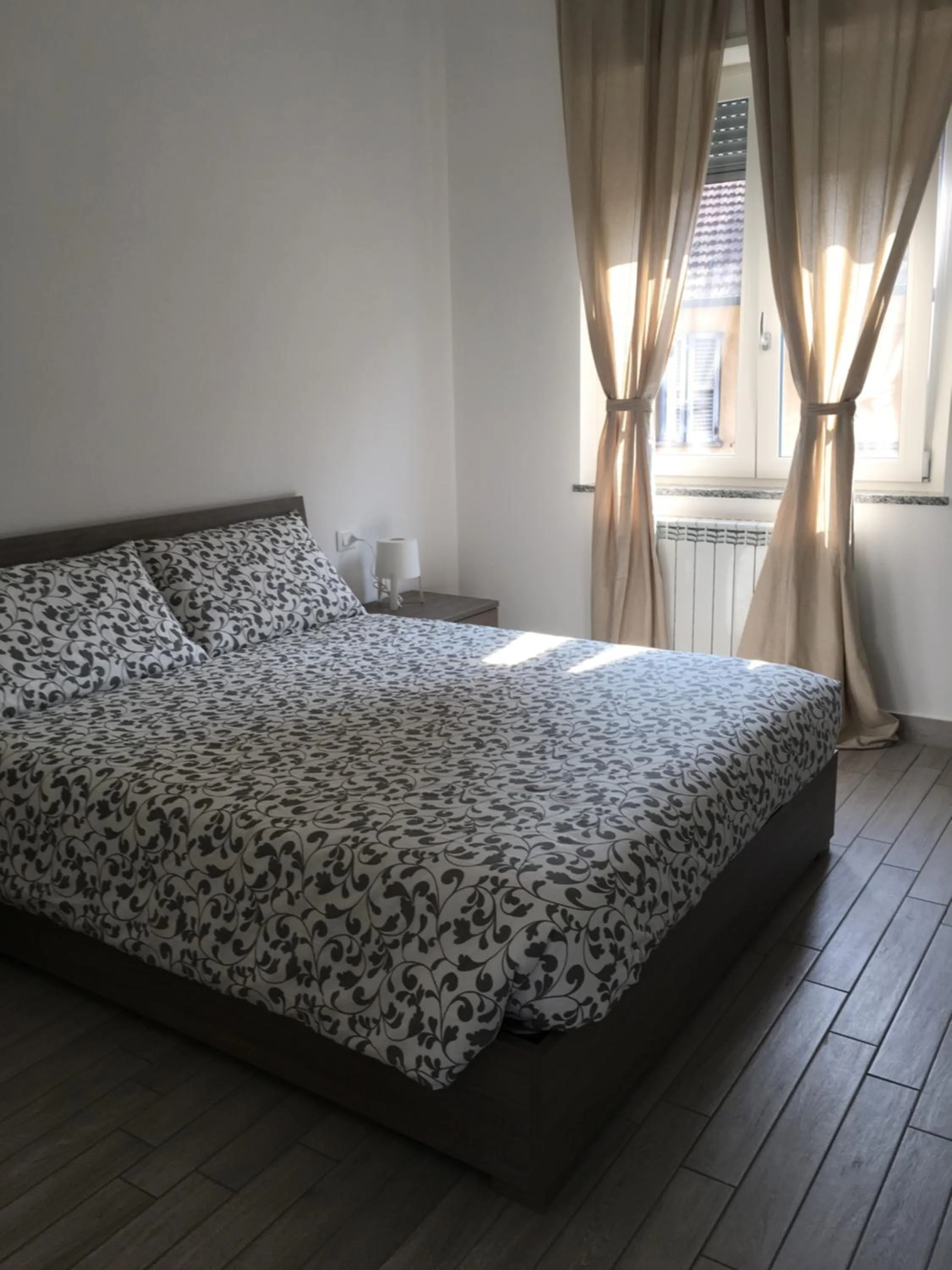 Bedroom, Bed in Home Hotel