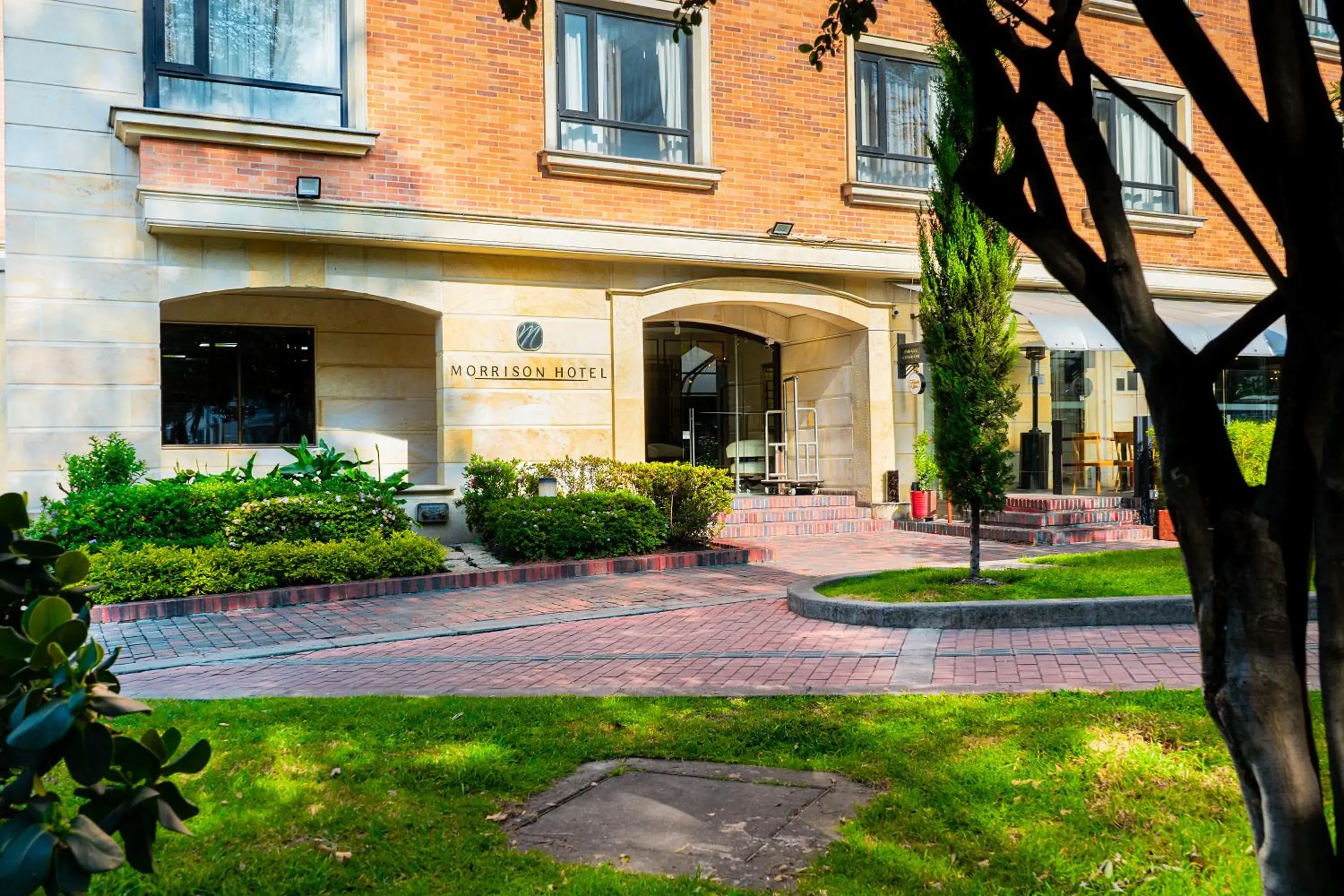 Facade/entrance in Hotel Morrison Zona Rosa Facade/entrance in Hotel Morrison Zona Rosa