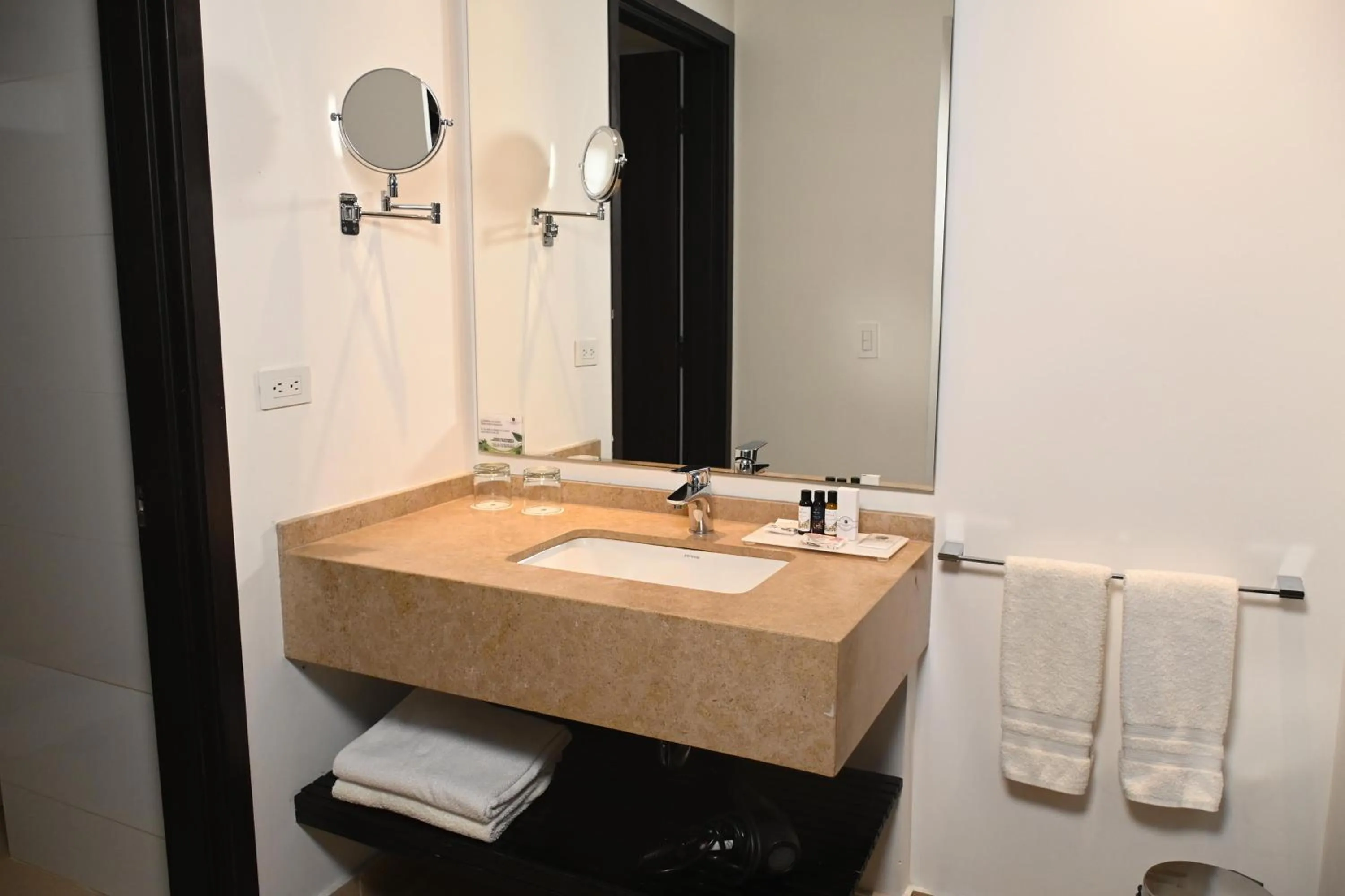 Bathroom in Hotel Morrison Zona Rosa