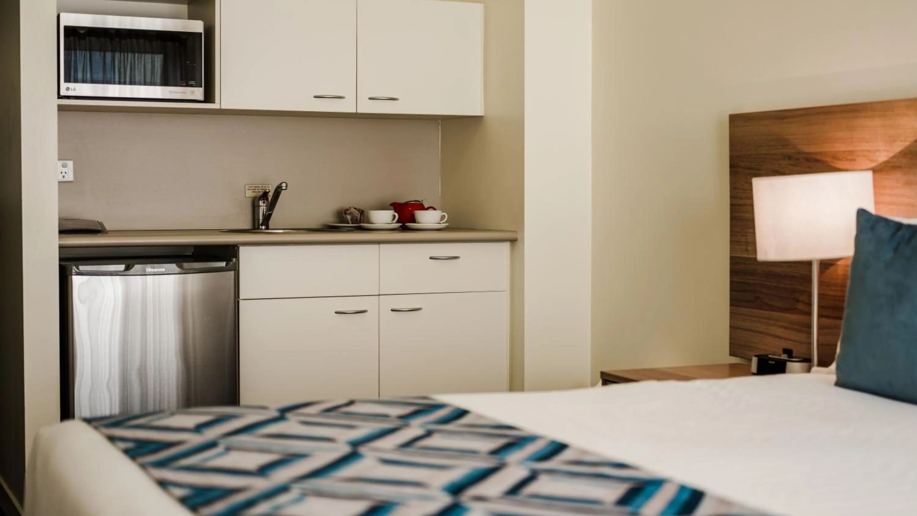 Kitchen or kitchenette, Bed in Salamanca Terraces