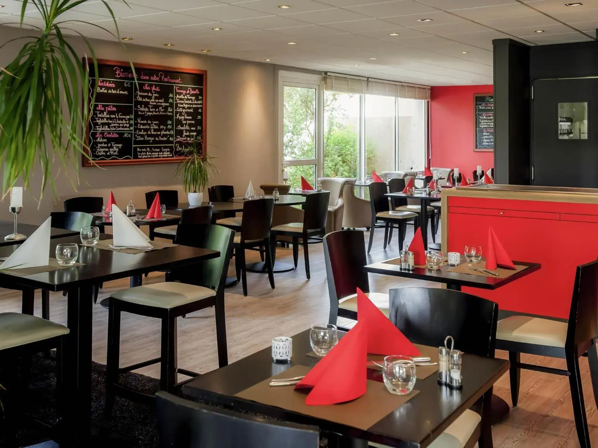 Restaurant/places to eat in ibis Vannes Restaurant/places to eat in ibis Vannes
